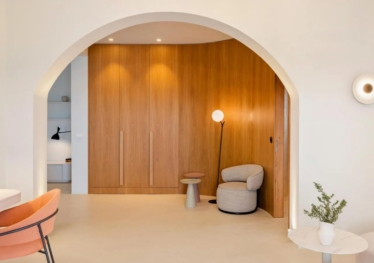 Decorative detail in Orabel Suites Santorini (Adults Only)