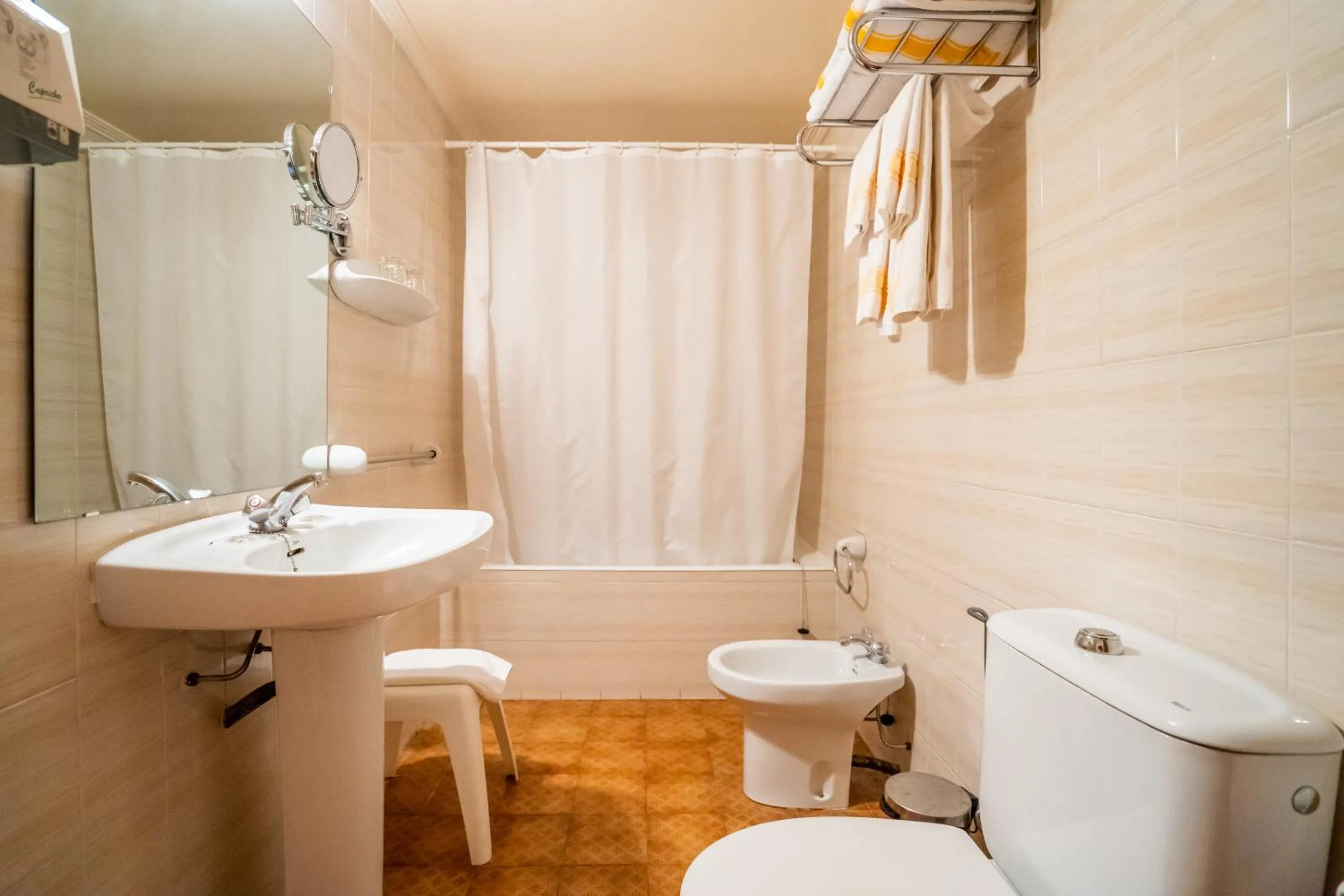 Bathroom in Abba Ordino Babot Hotel