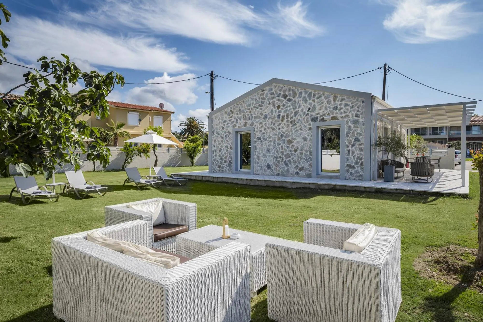 Garden in Acharavi Beach Hotel