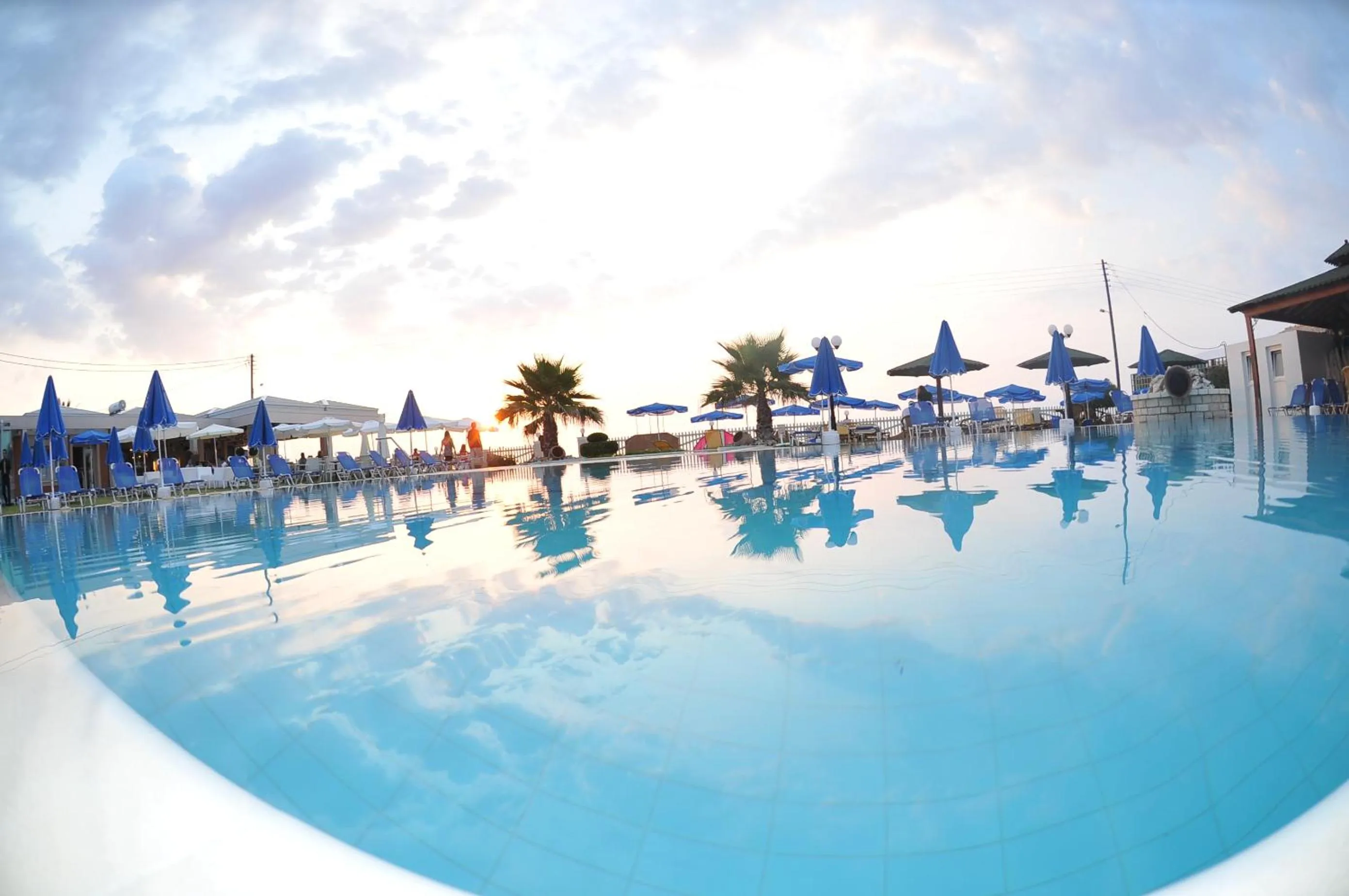 Swimming pool in Acharavi Beach Hotel