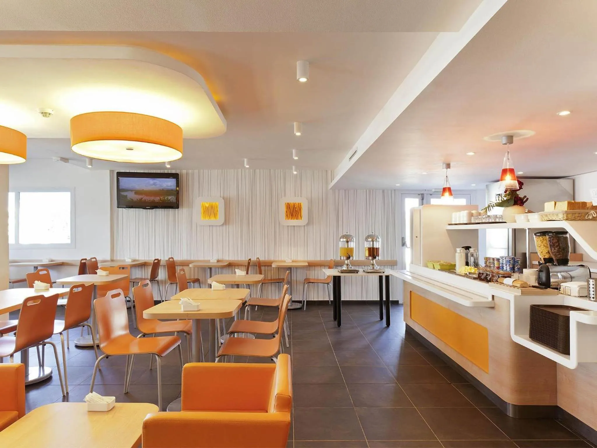 Property building in Ibis Budget Rambouillet