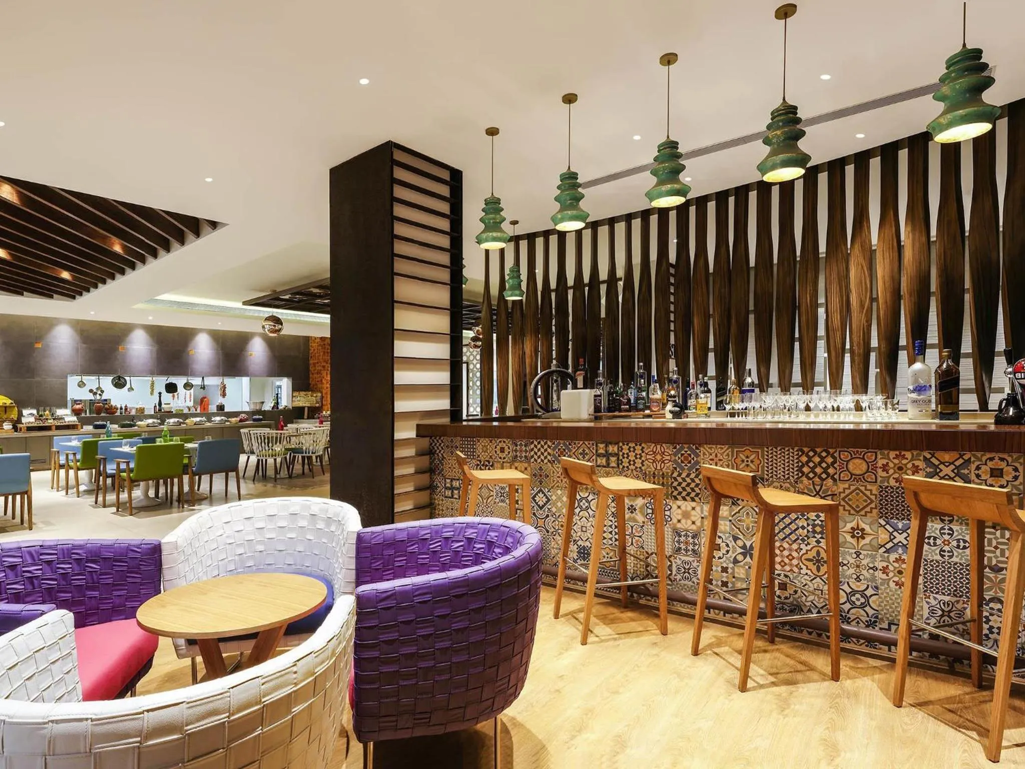 Lounge or bar in ibis Styles Goa Calangute - An Accor Brand