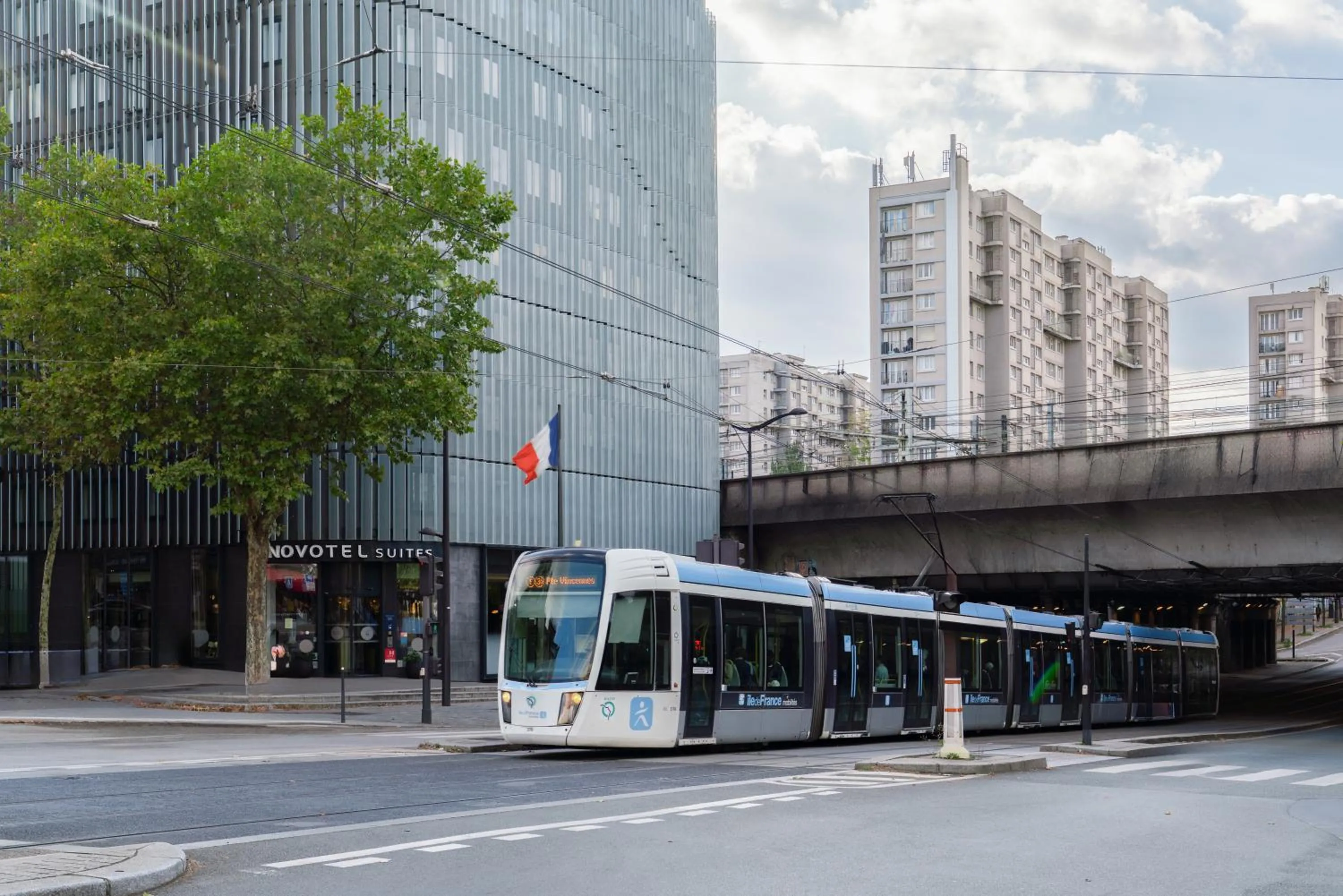 Location in Novotel Suites Paris Expo Porte de Versailles