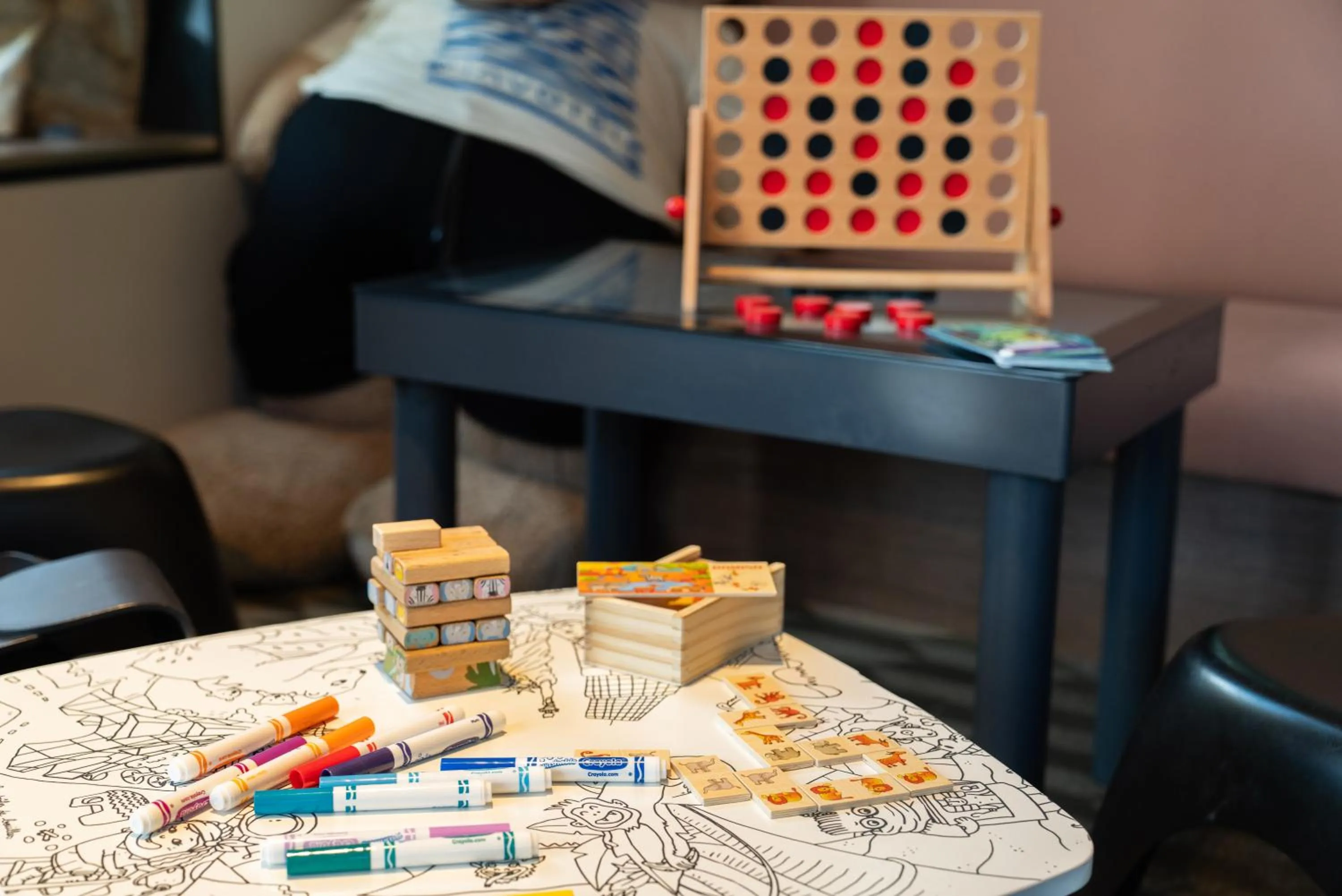 Seating area in Novotel Suites Paris Expo Porte de Versailles