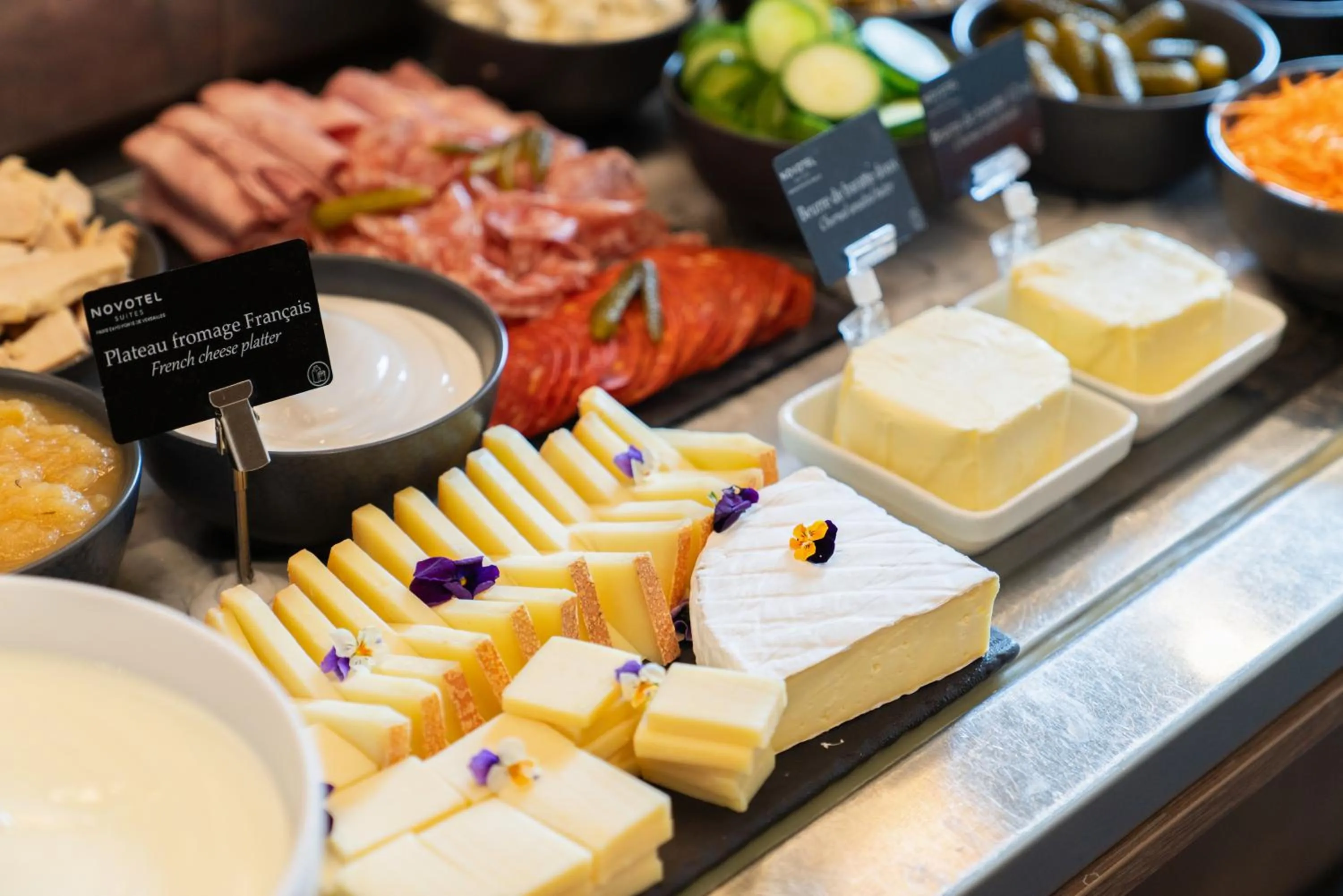 Food and drinks in Novotel Suites Paris Expo Porte de Versailles