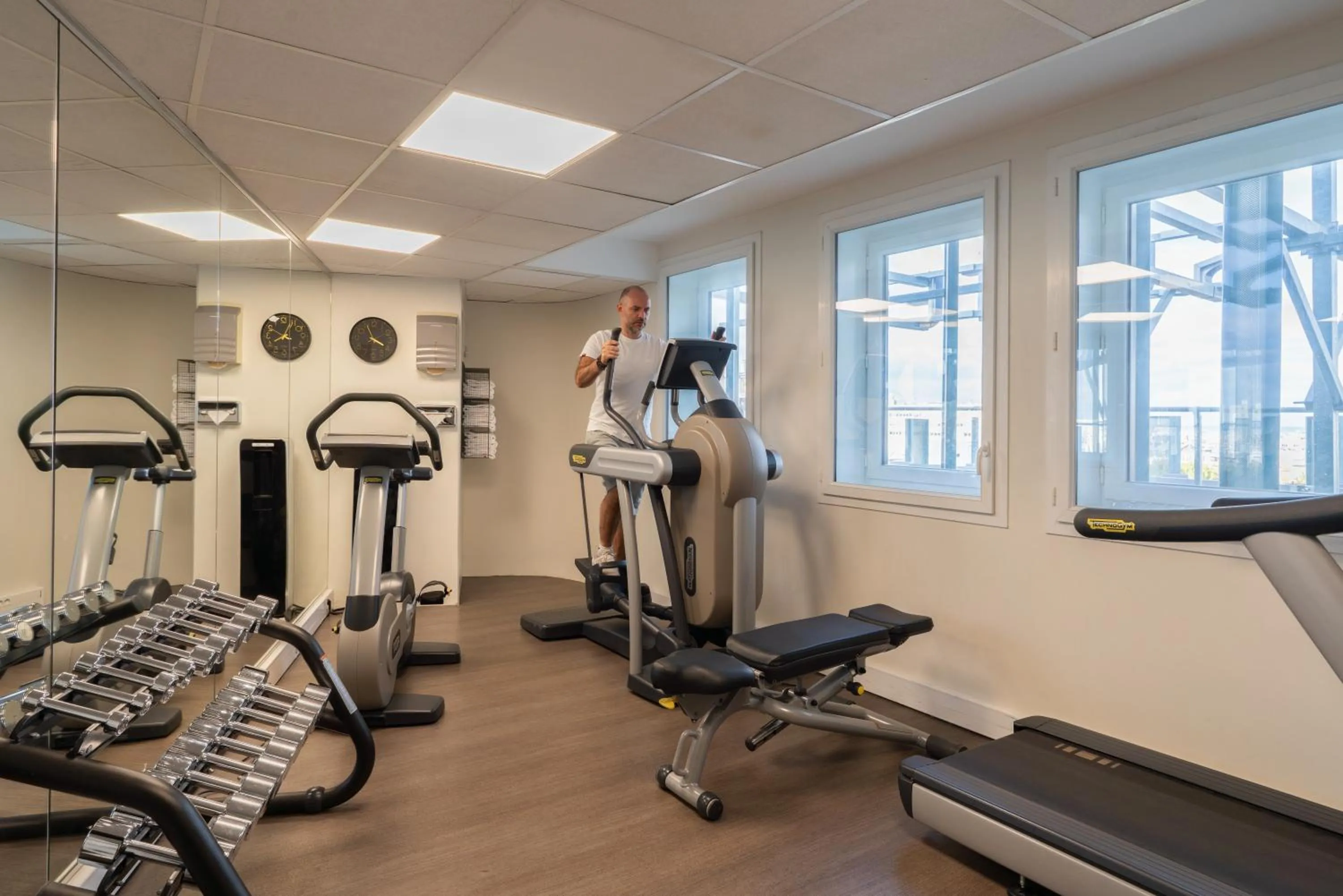 Fitness centre/facilities in Novotel Suites Paris Expo Porte de Versailles