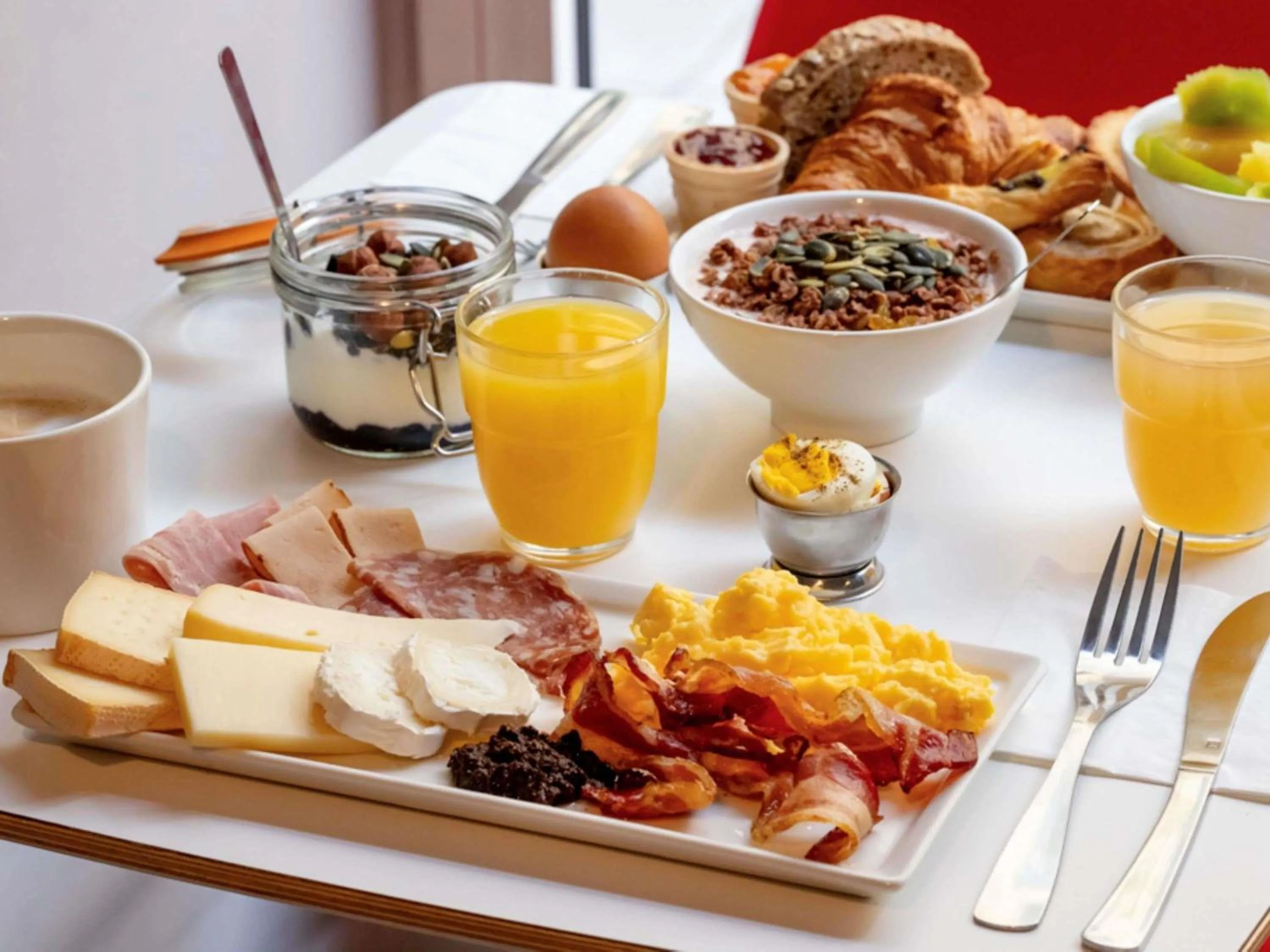 Restaurant/places to eat in Ibis Istanbul West