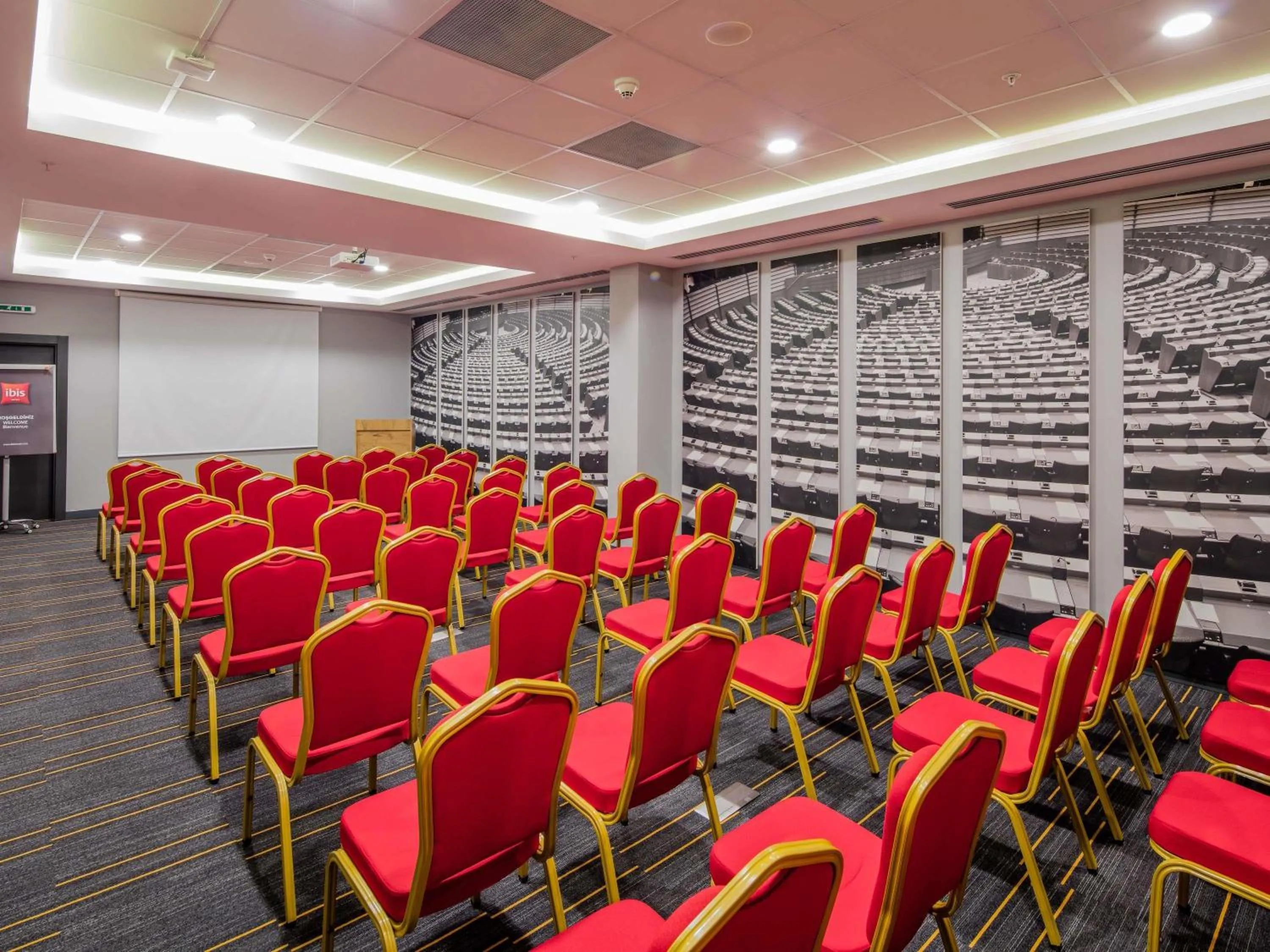 Meeting/conference room in Ibis Istanbul West