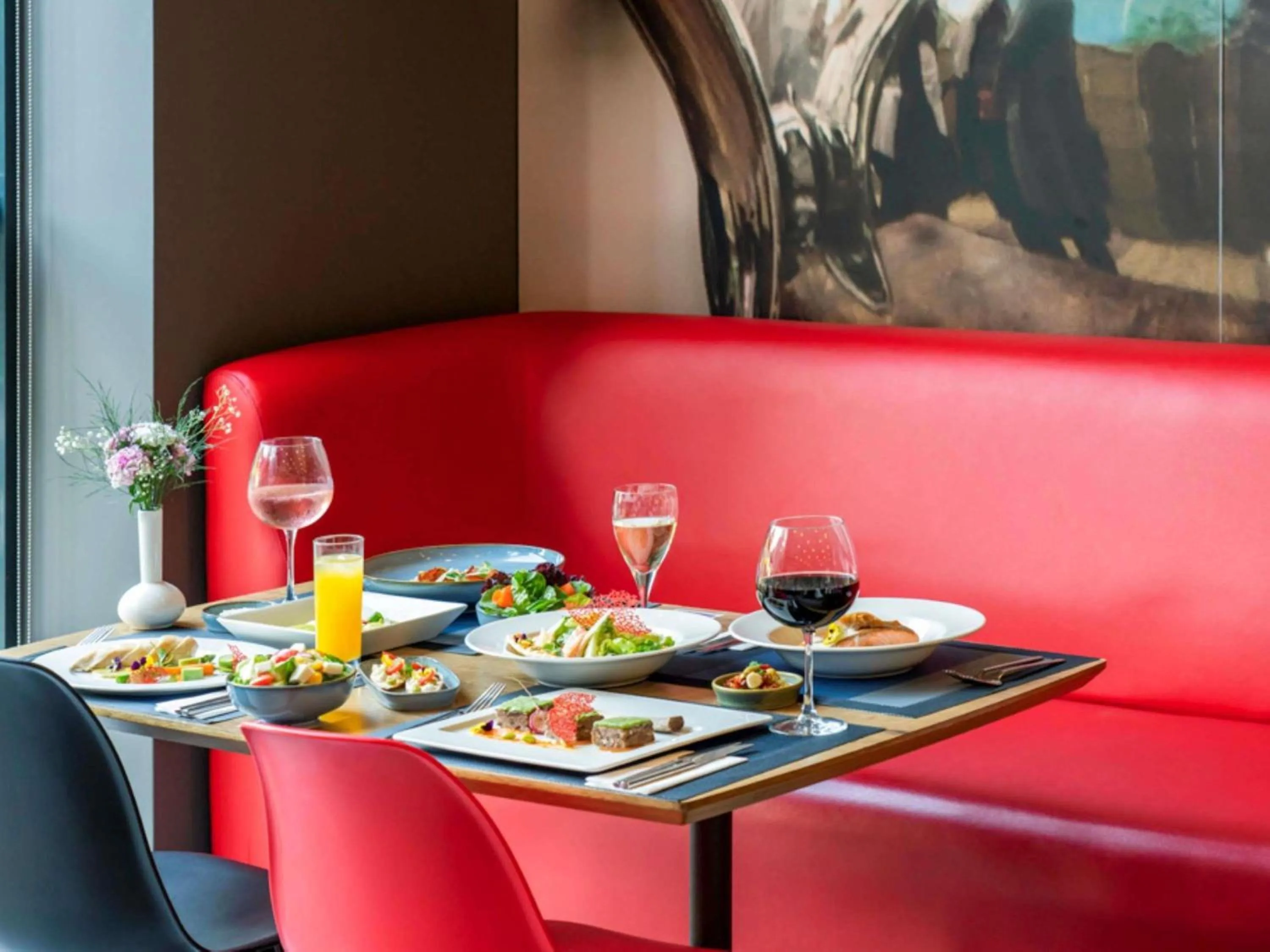 Restaurant/places to eat in Ibis Istanbul West