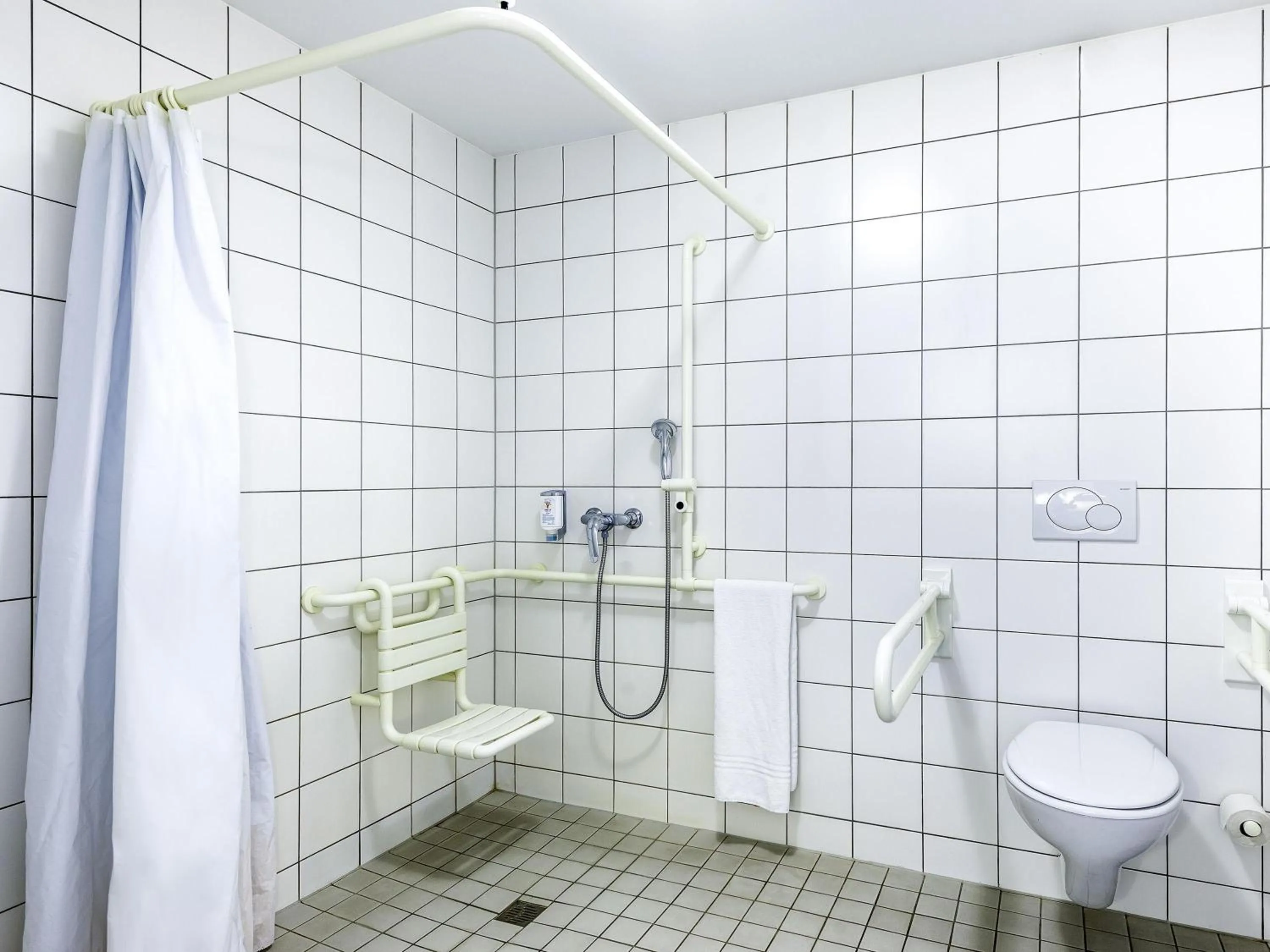 Bedroom in Ibis Budget Leipzig City