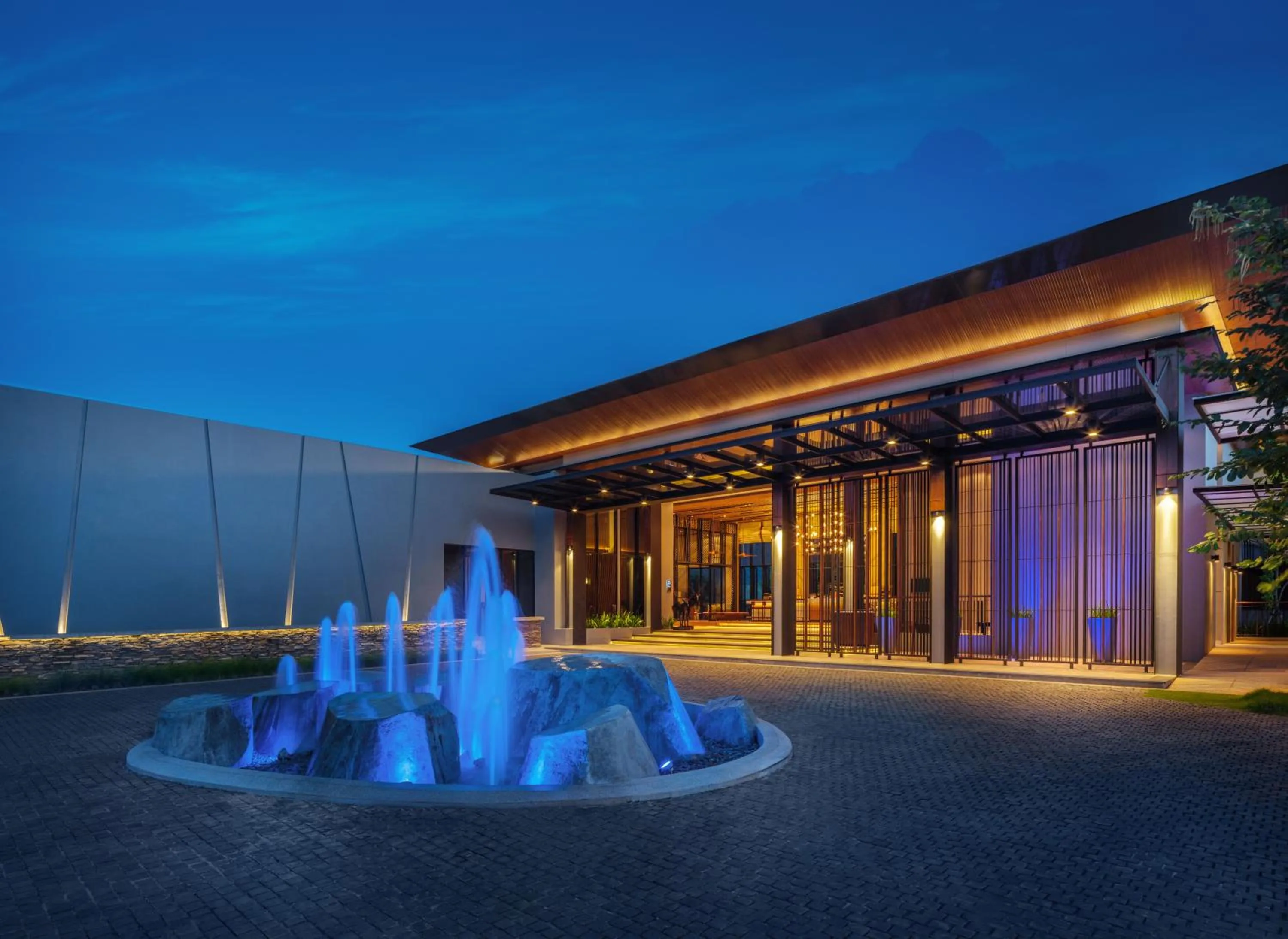 Facade/entrance in dusitD2 Khao Yai