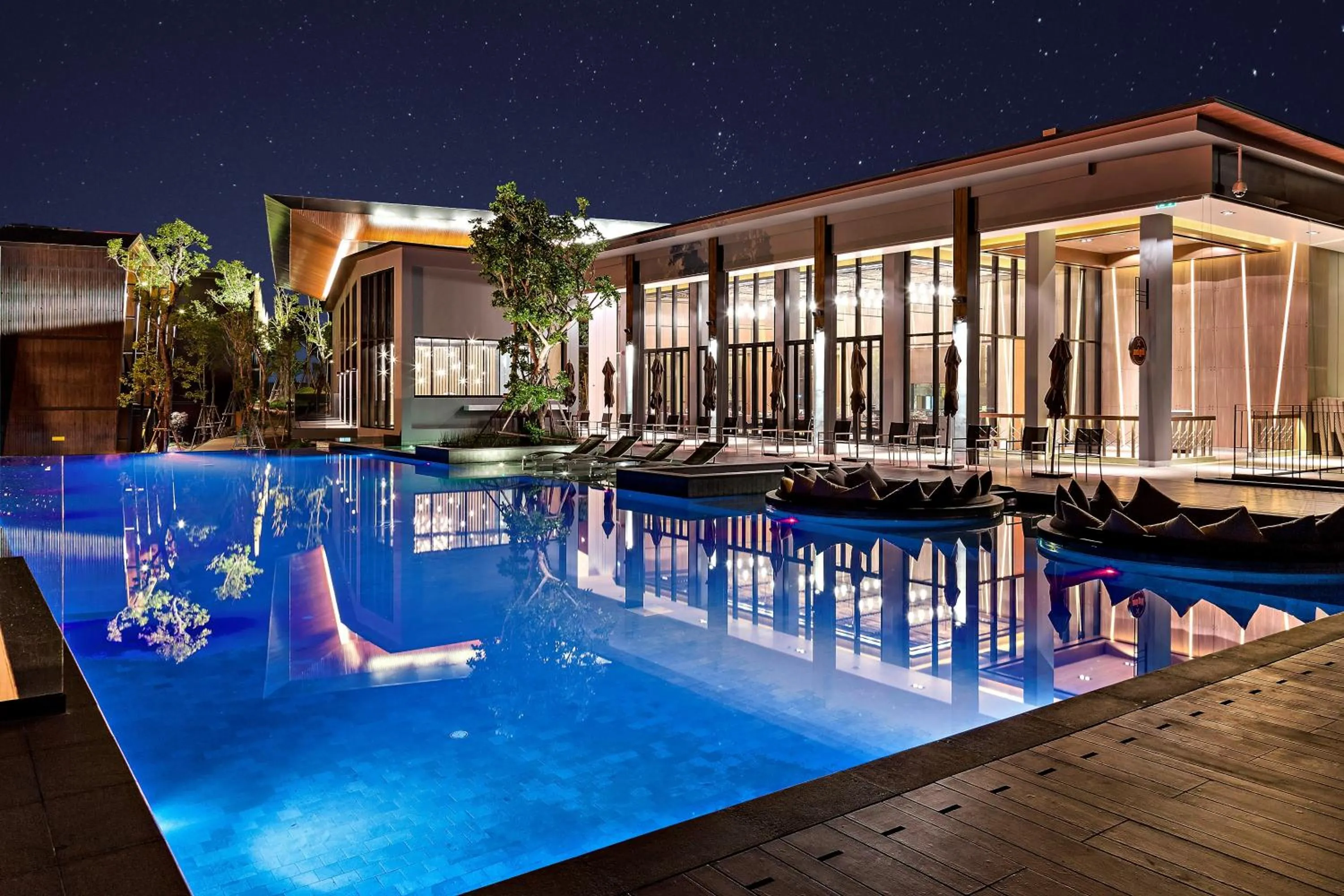 Swimming pool in dusitD2 Khao Yai