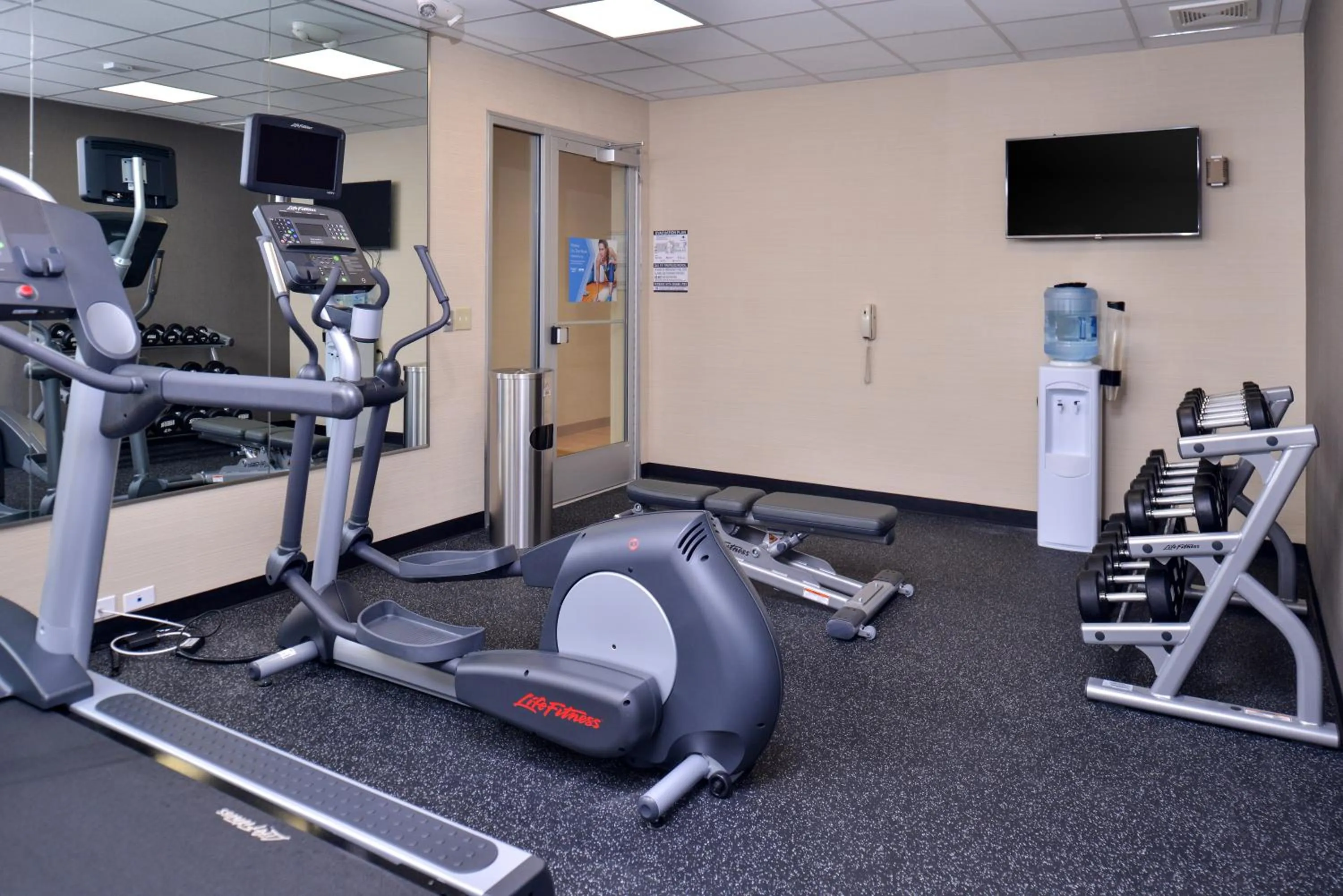 Fitness centre/facilities in Fairfield Inn & Suites by Marriott Sacramento Airport Woodland