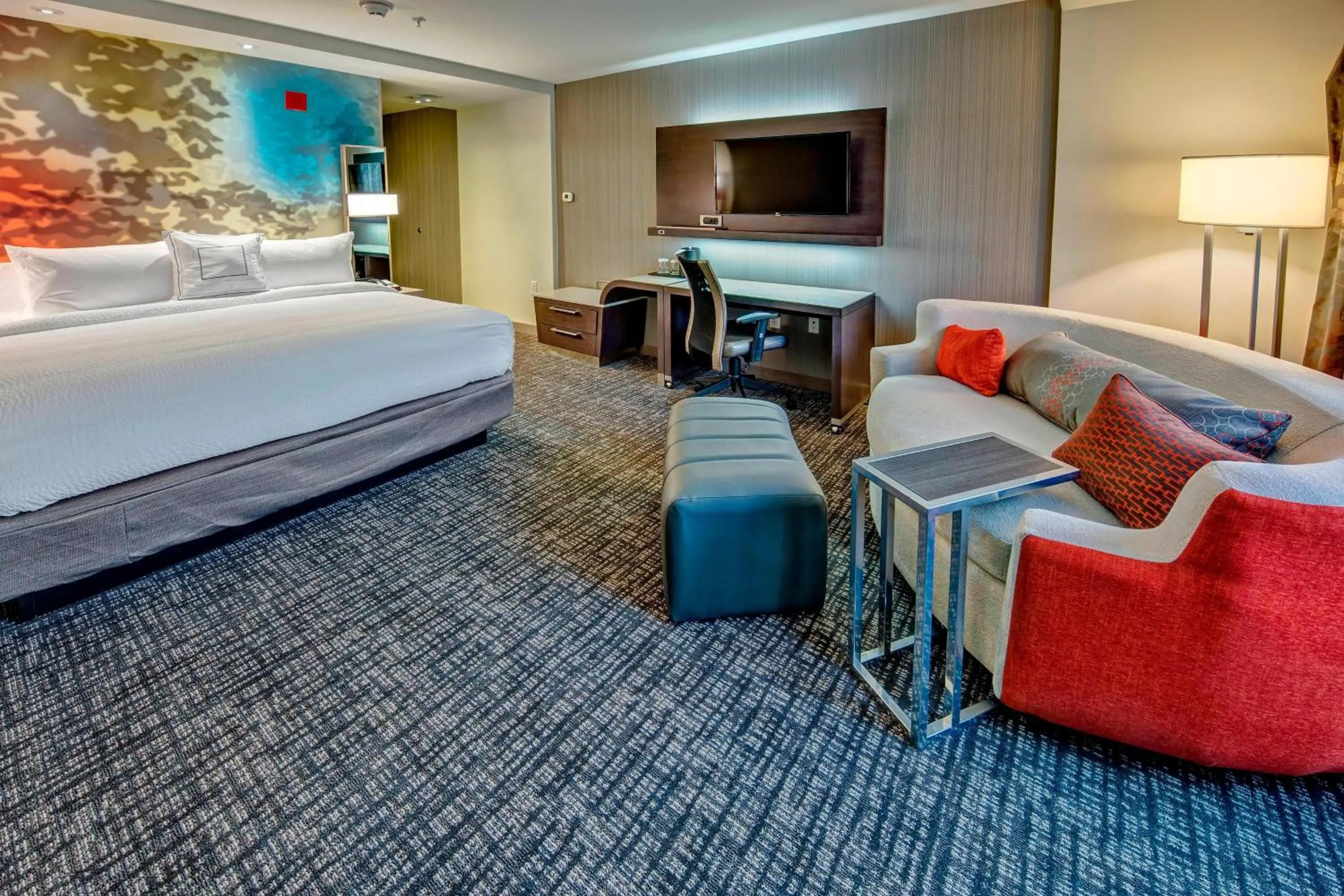 Photo of the whole room, Bed in Courtyard by Marriott Oxford