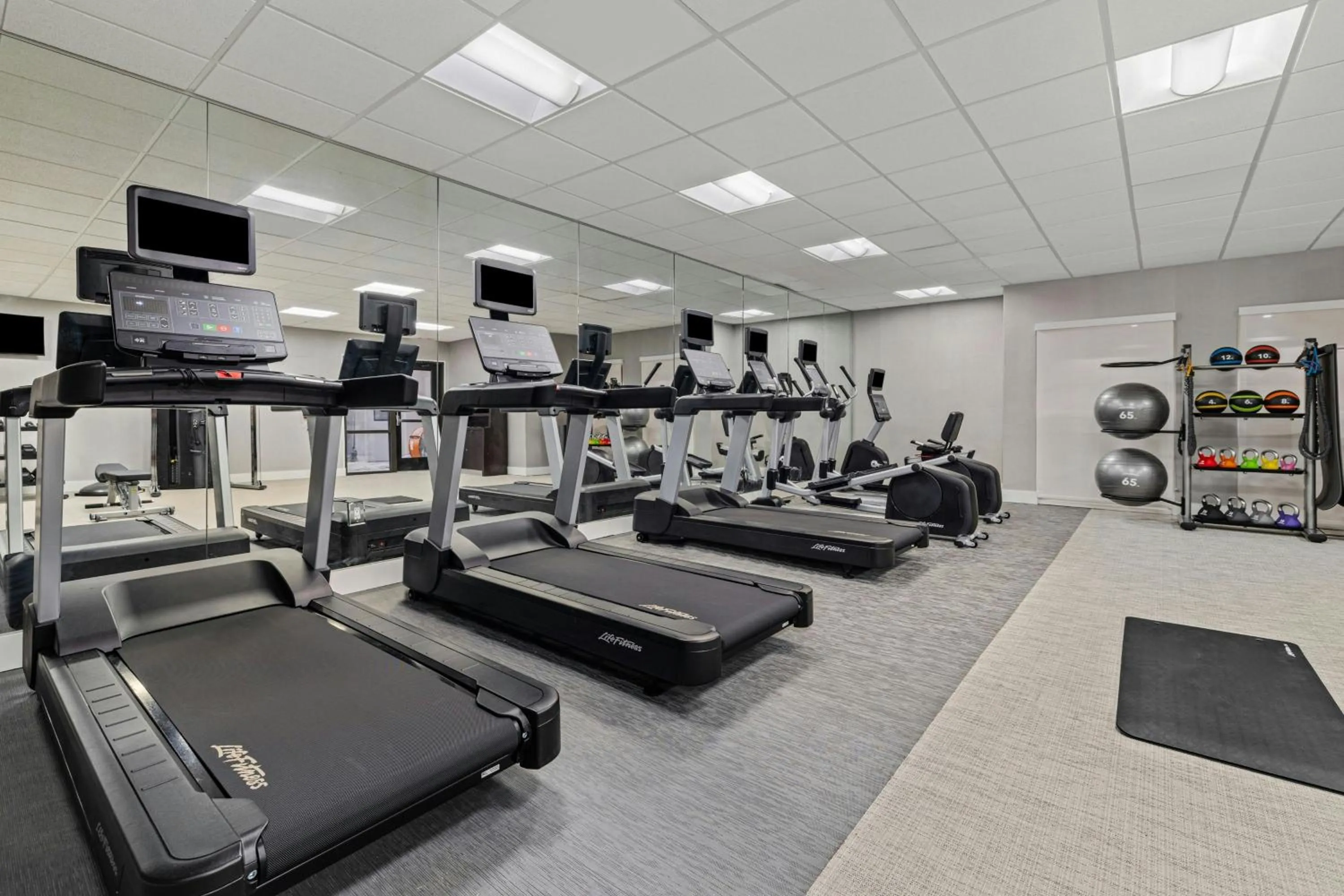 Fitness centre/facilities in Courtyard by Marriott Oxford