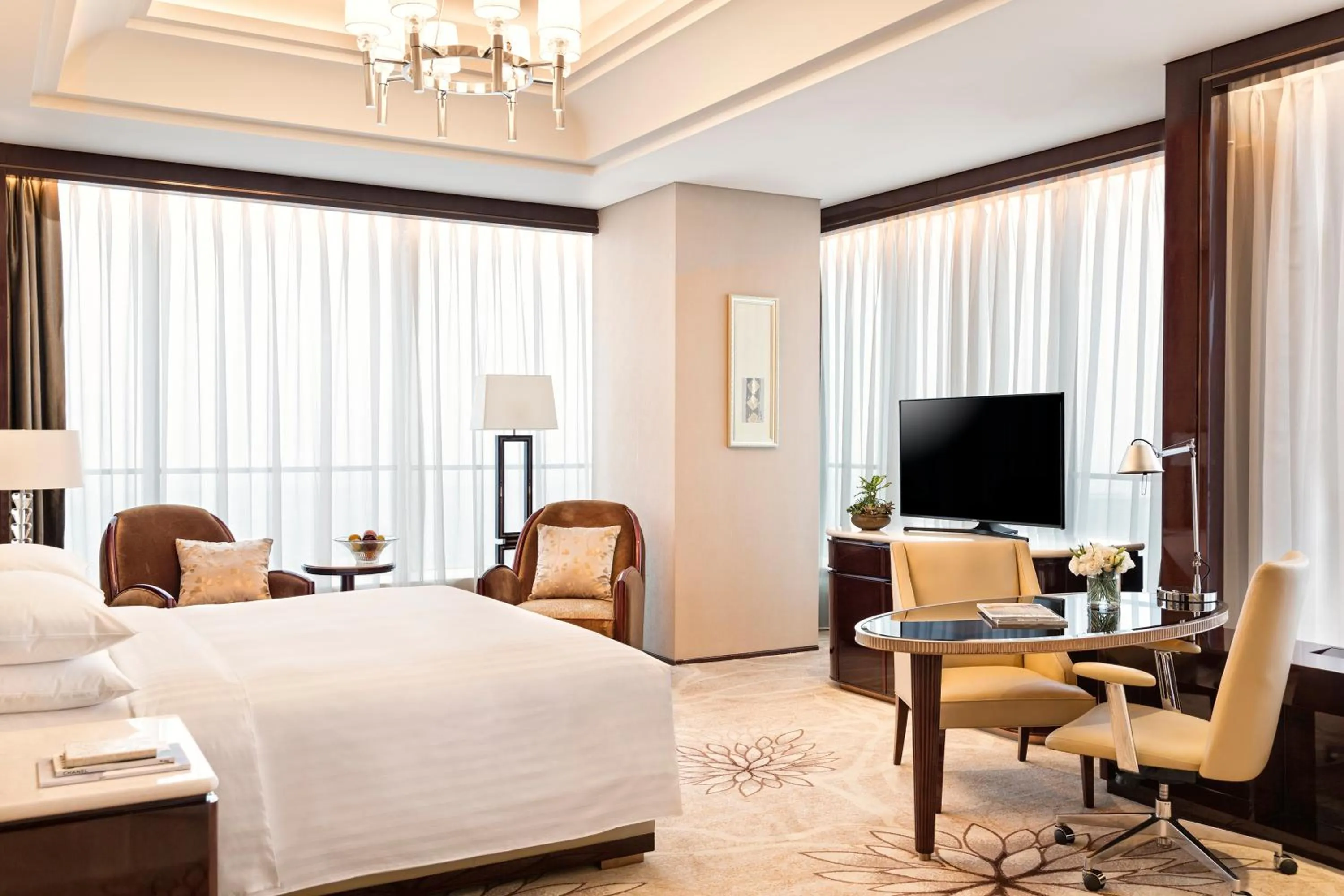 Bed in Yiwu Marriott Hotel