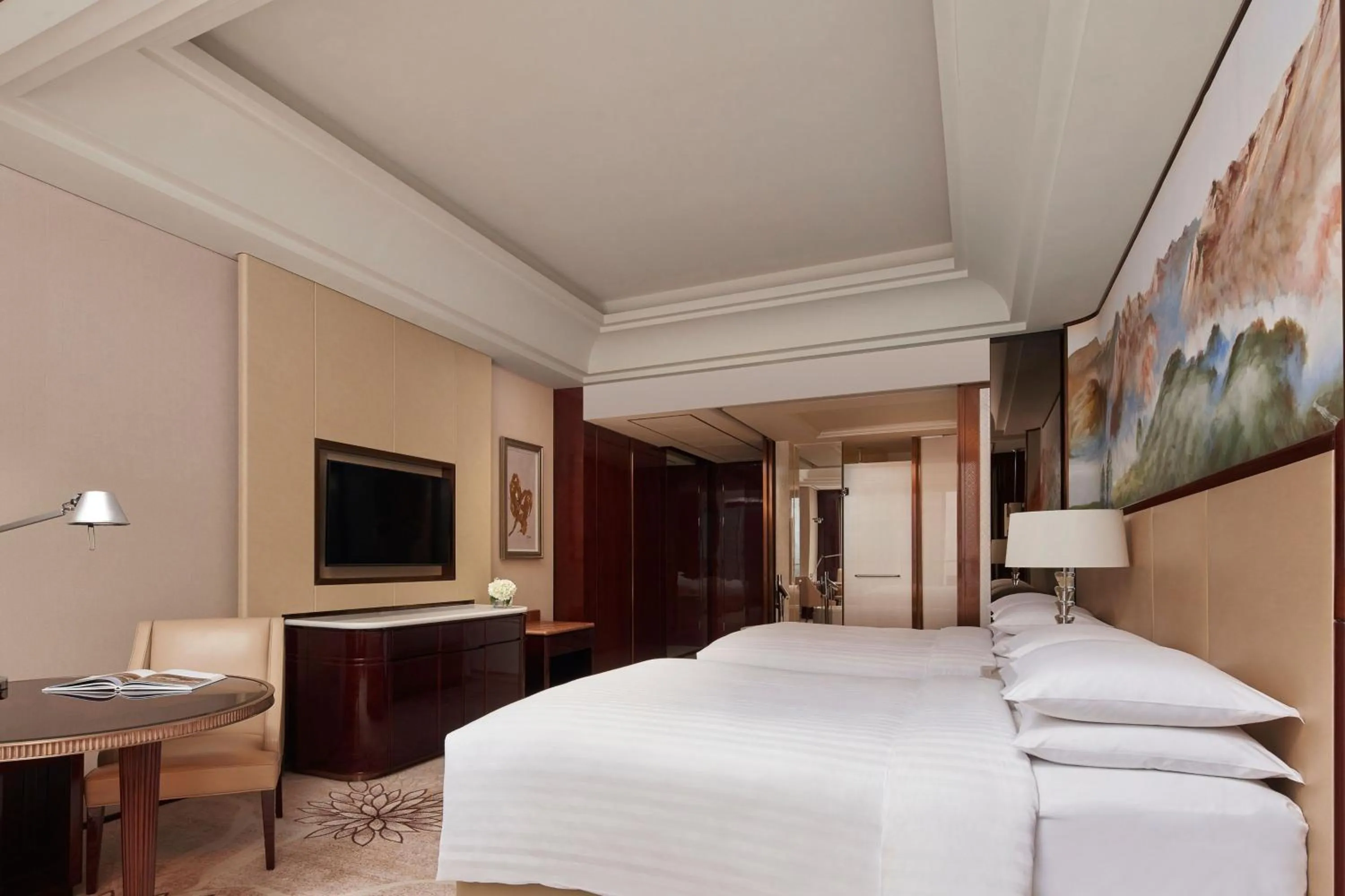 Photo of the whole room, Bed in Yiwu Marriott Hotel