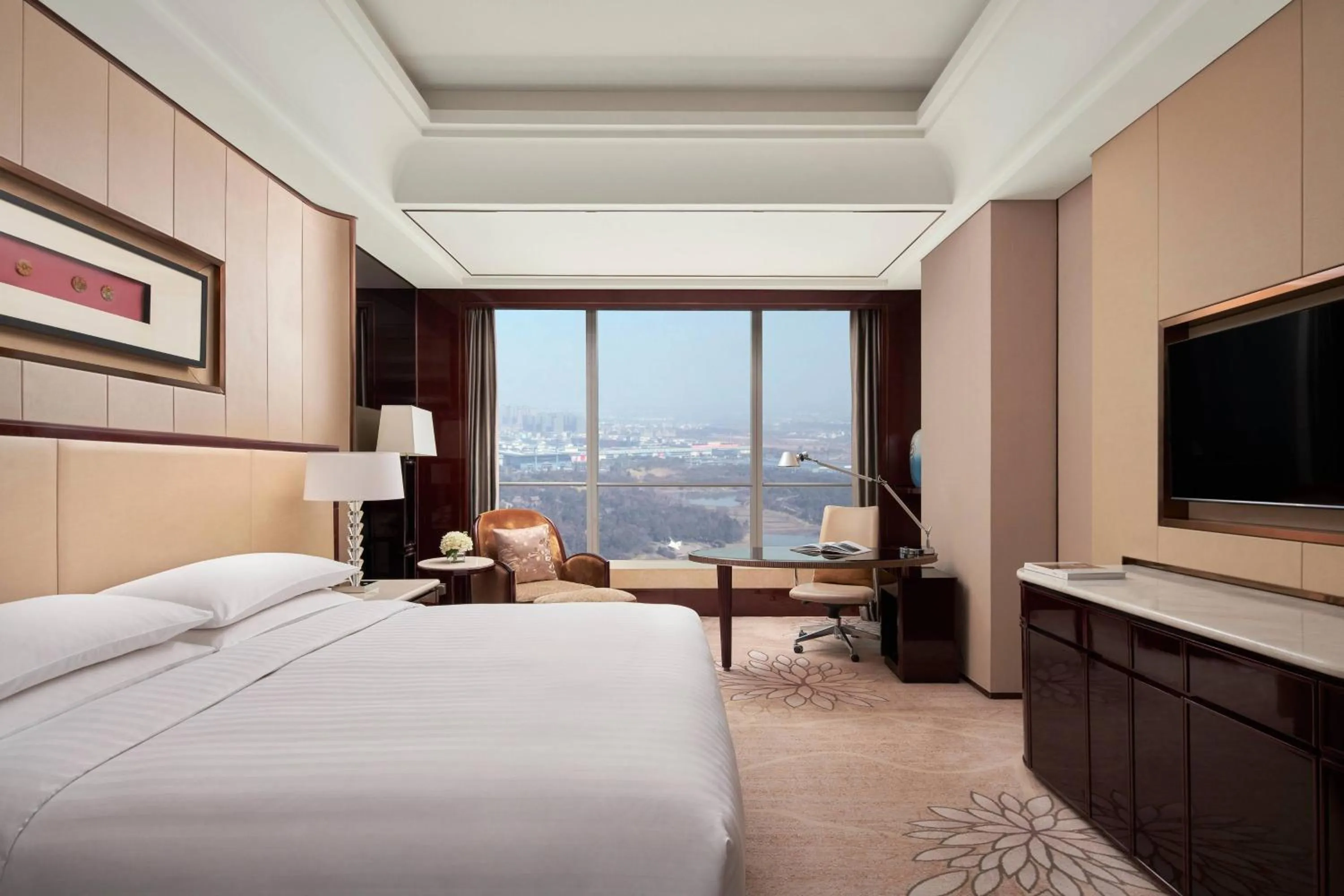 Photo of the whole room, Bed in Yiwu Marriott Hotel