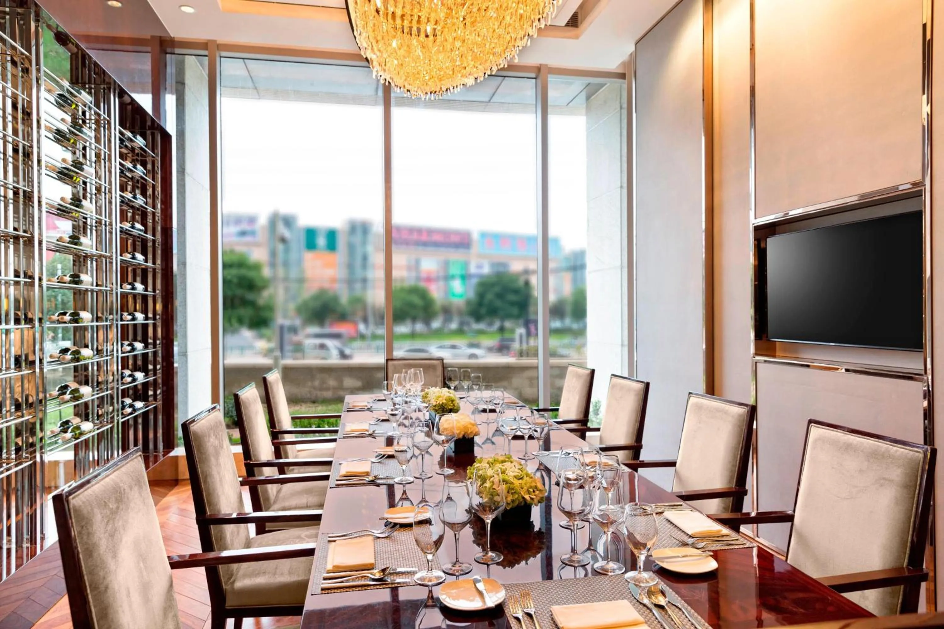 Restaurant/places to eat in Yiwu Marriott Hotel