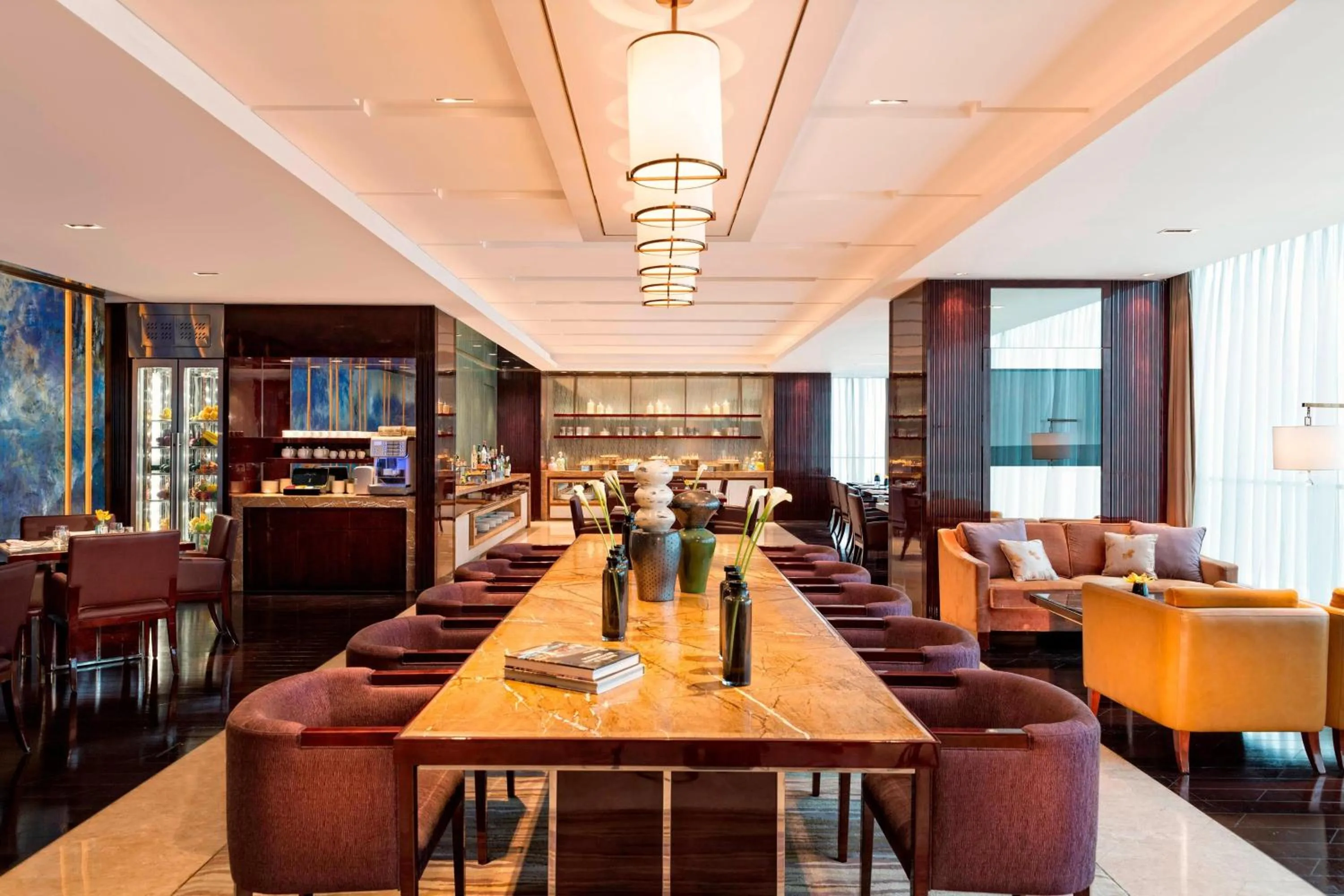 Lounge or bar in Yiwu Marriott Hotel