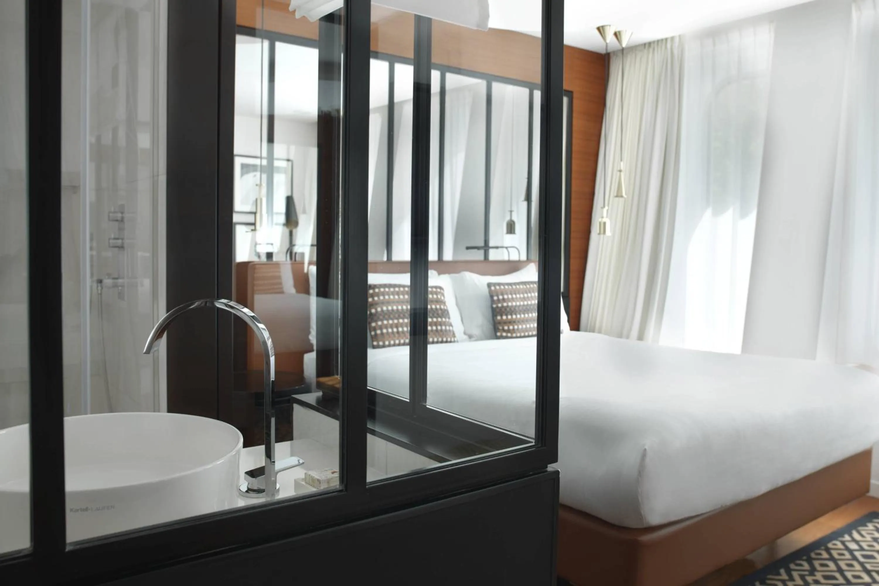 Photo of the whole room, Bed in Renaissance Paris Republique Hotel & Spa