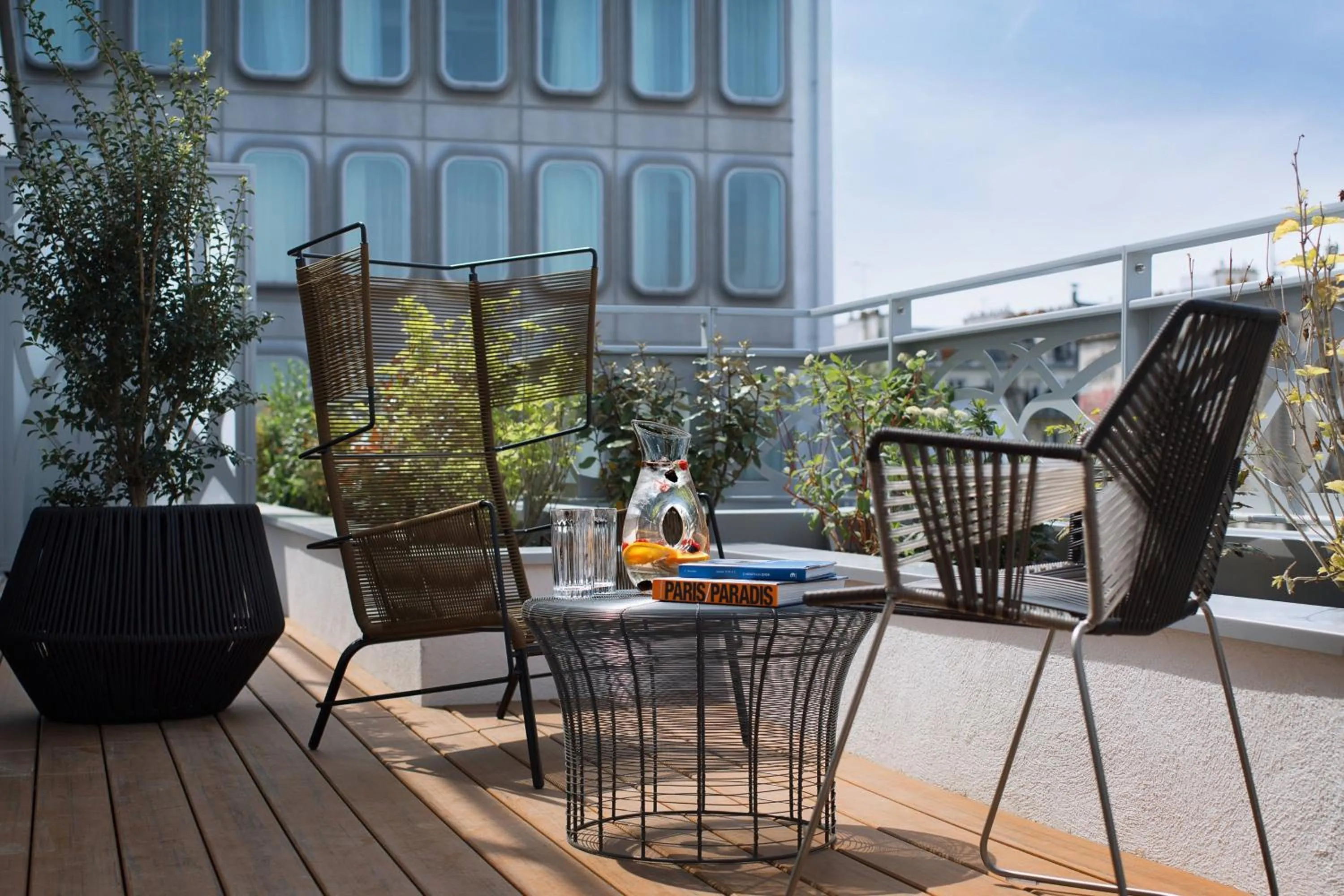 Photo of the whole room in Renaissance Paris Republique Hotel & Spa