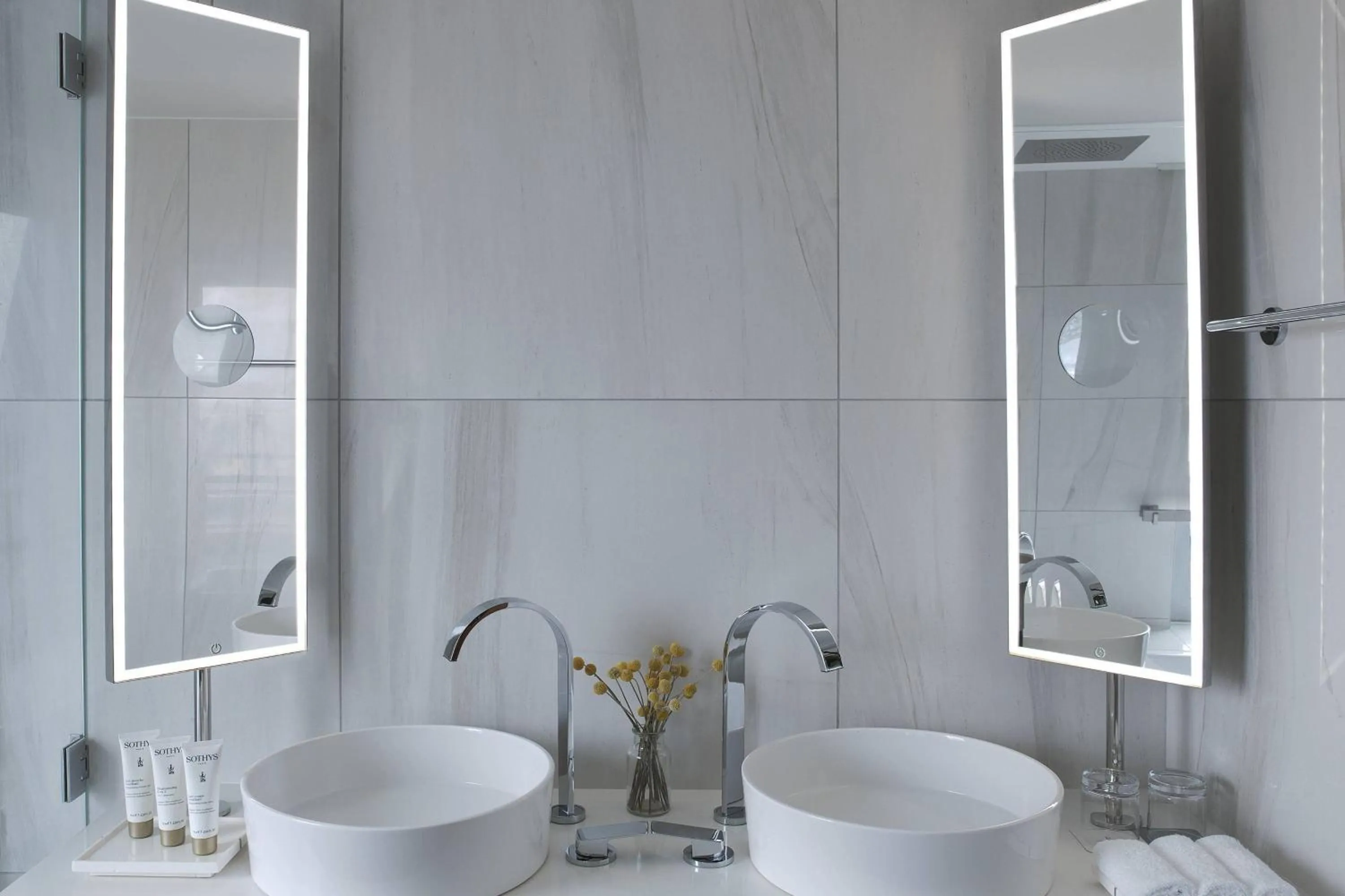 Bathroom in Renaissance Paris Republique Hotel & Spa