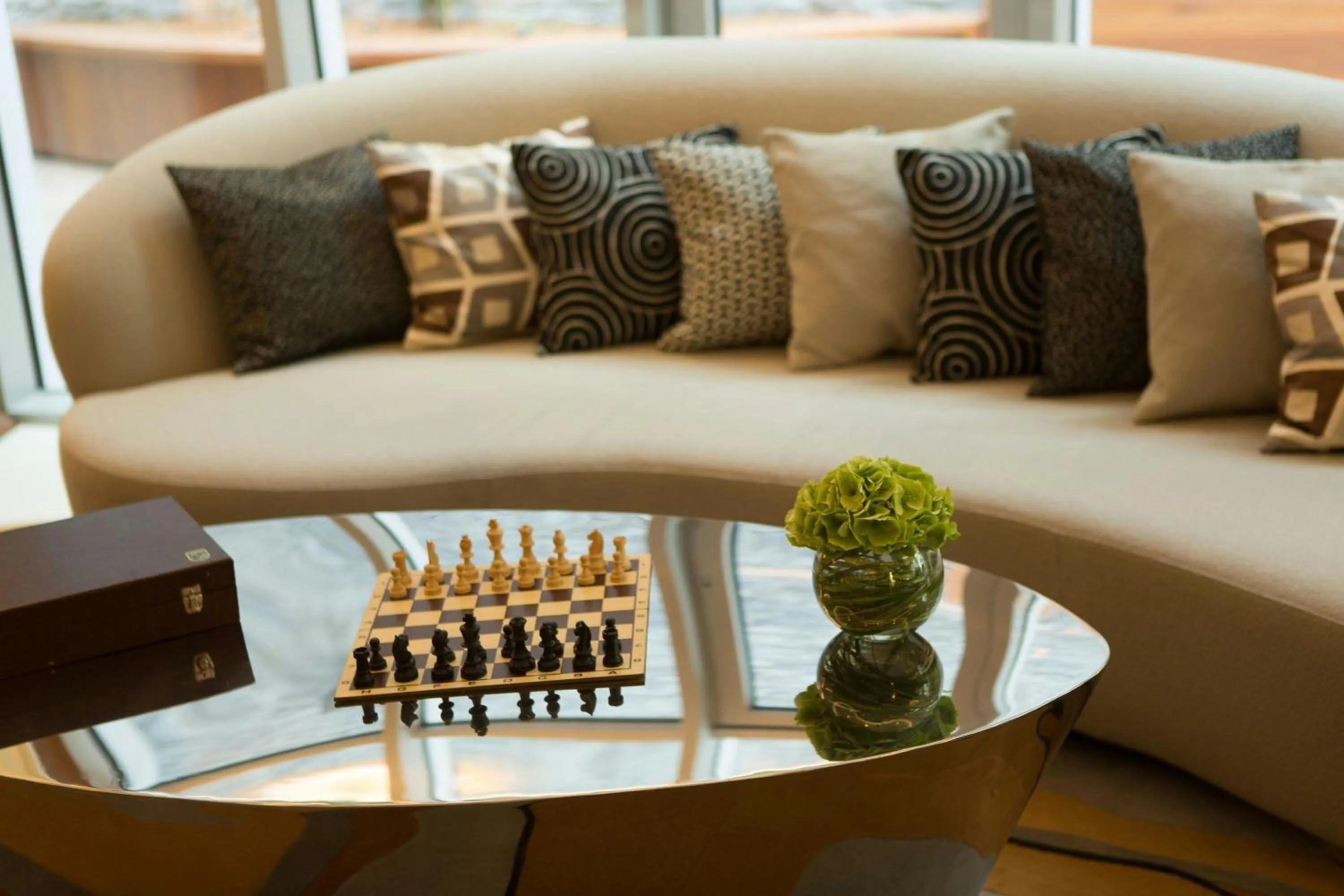 Restaurant/places to eat in Renaissance Paris Republique Hotel & Spa