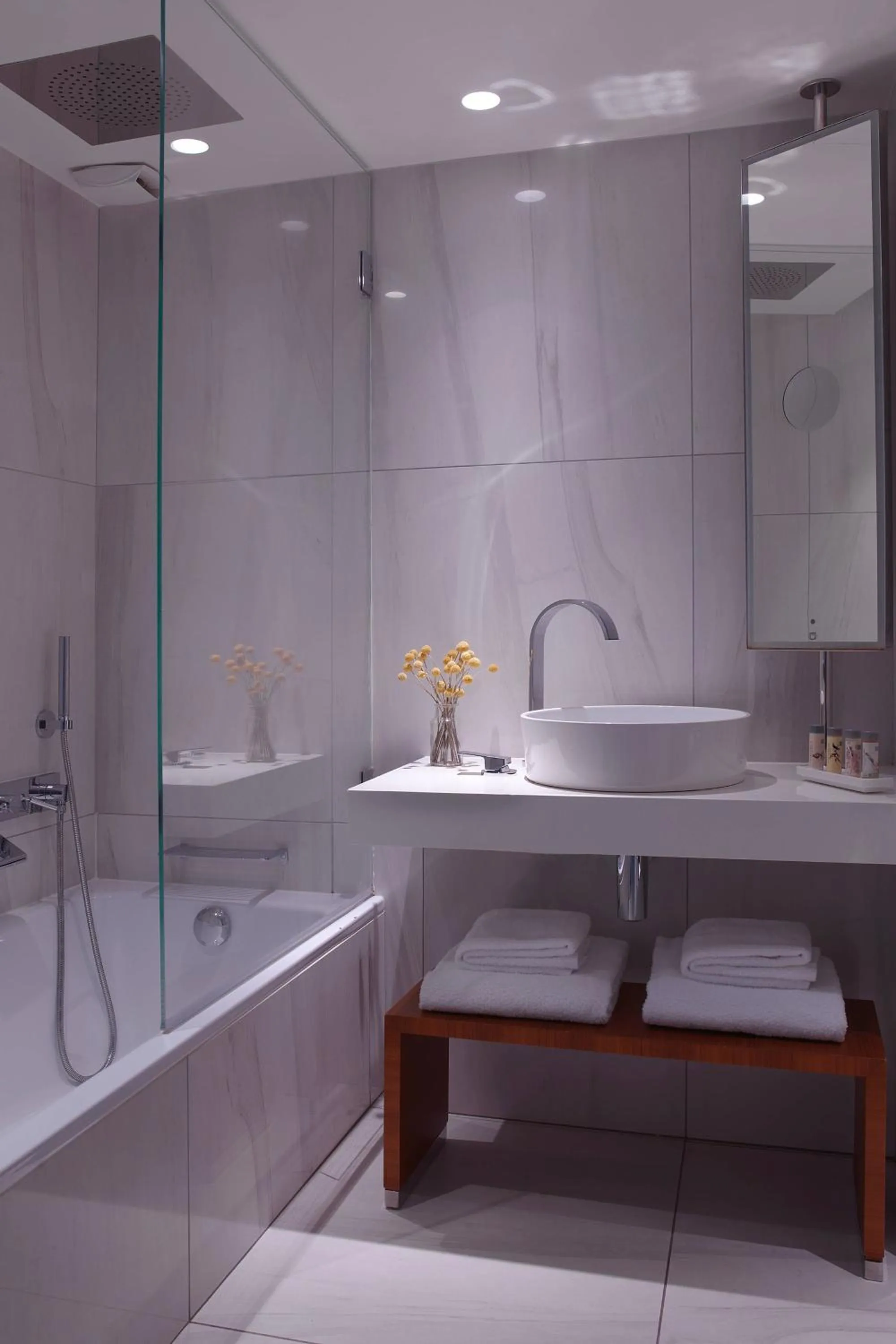 Bathroom in Renaissance Paris Republique Hotel & Spa