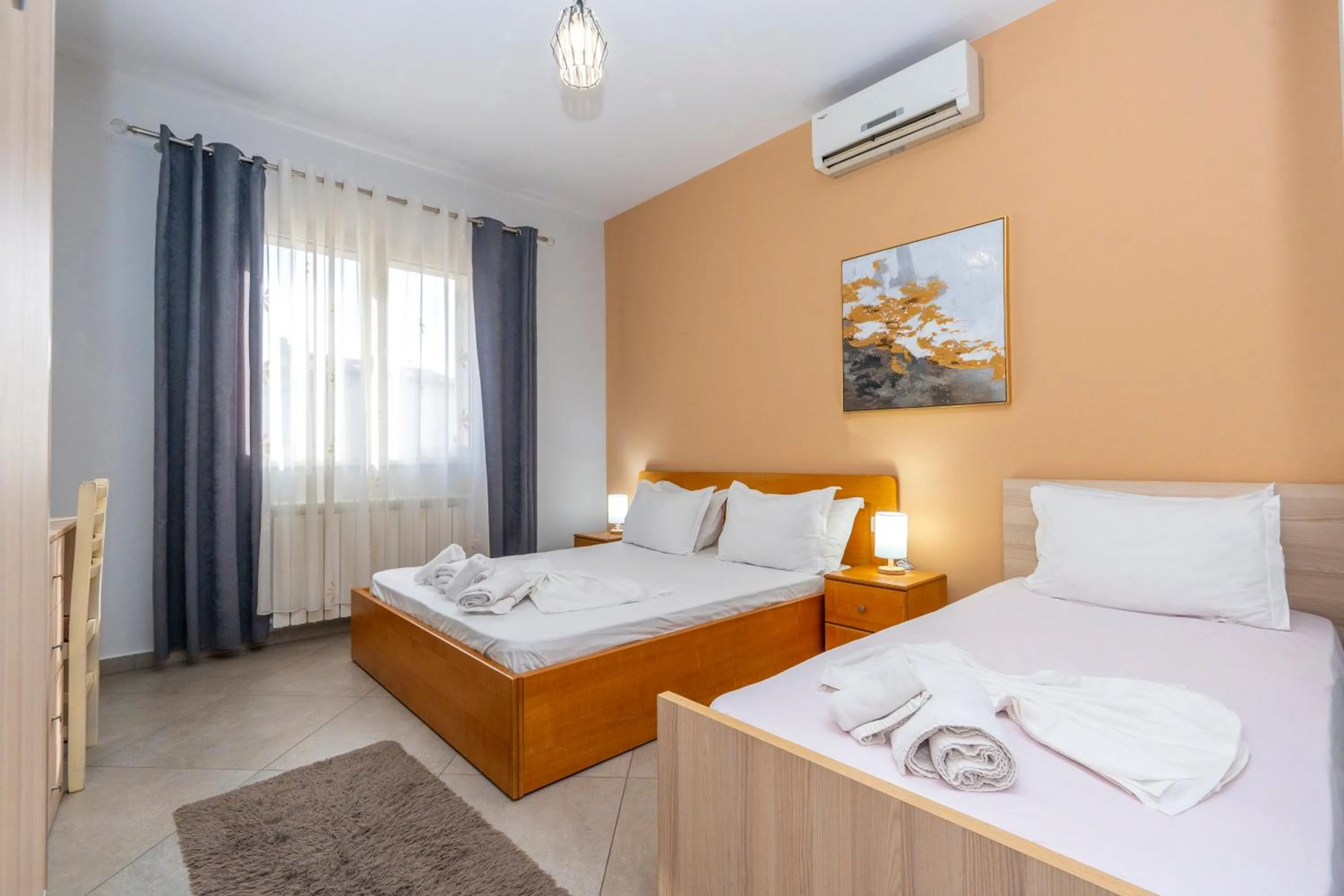 Bed in Hotel Shkodra L