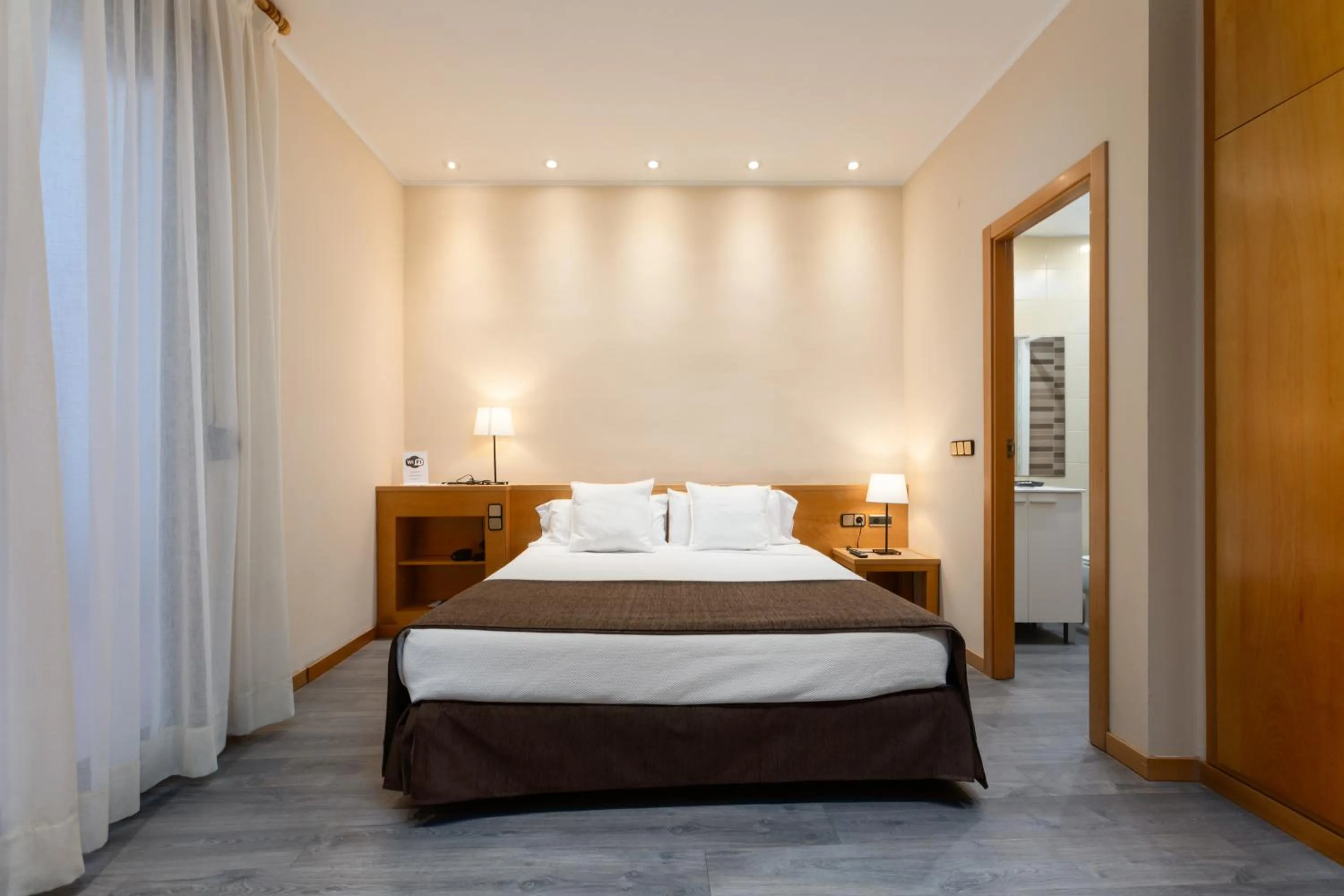 Photo of the whole room, Bed in Apartamentos DV