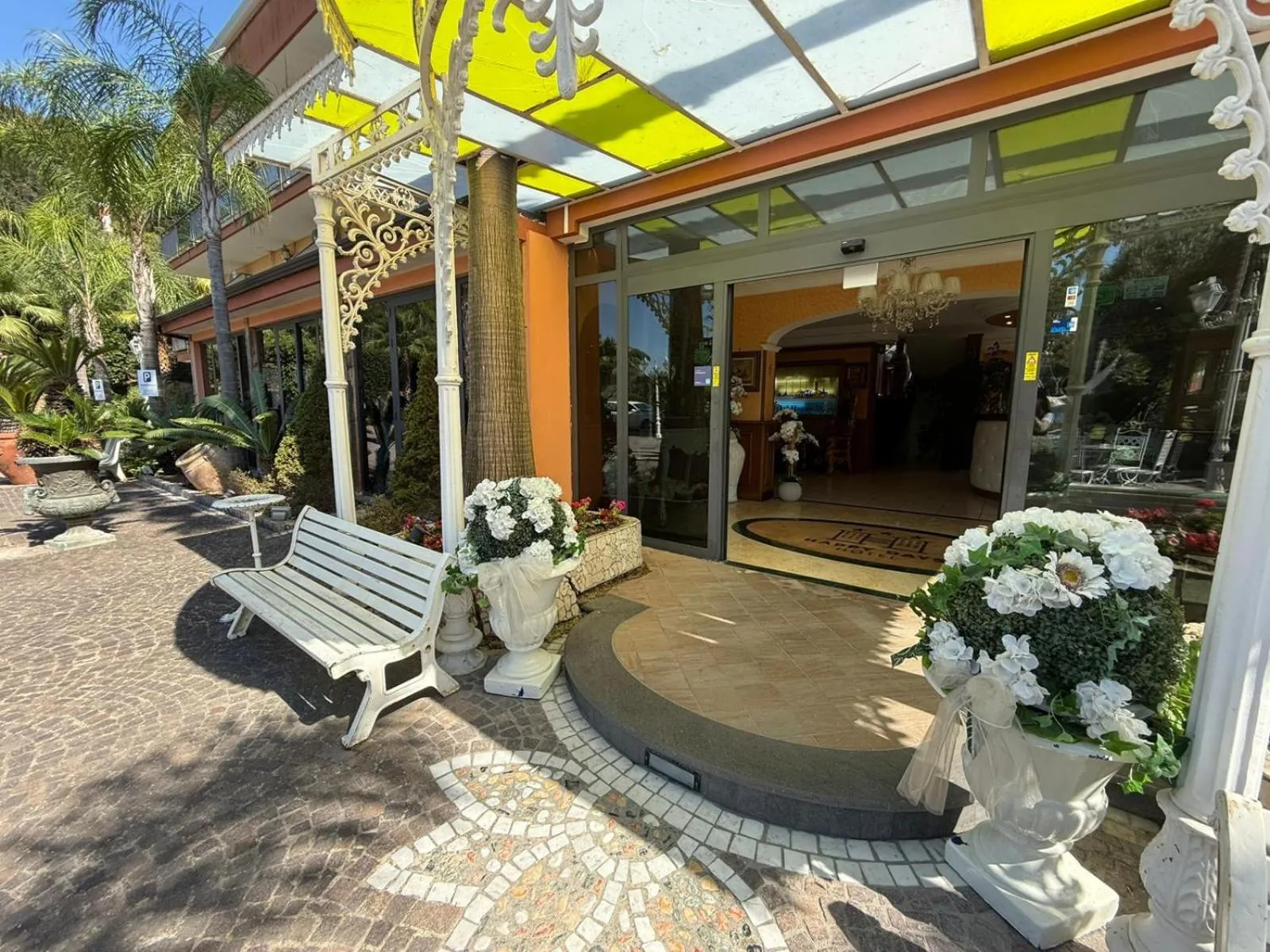 Property building in Hotel Happy Days