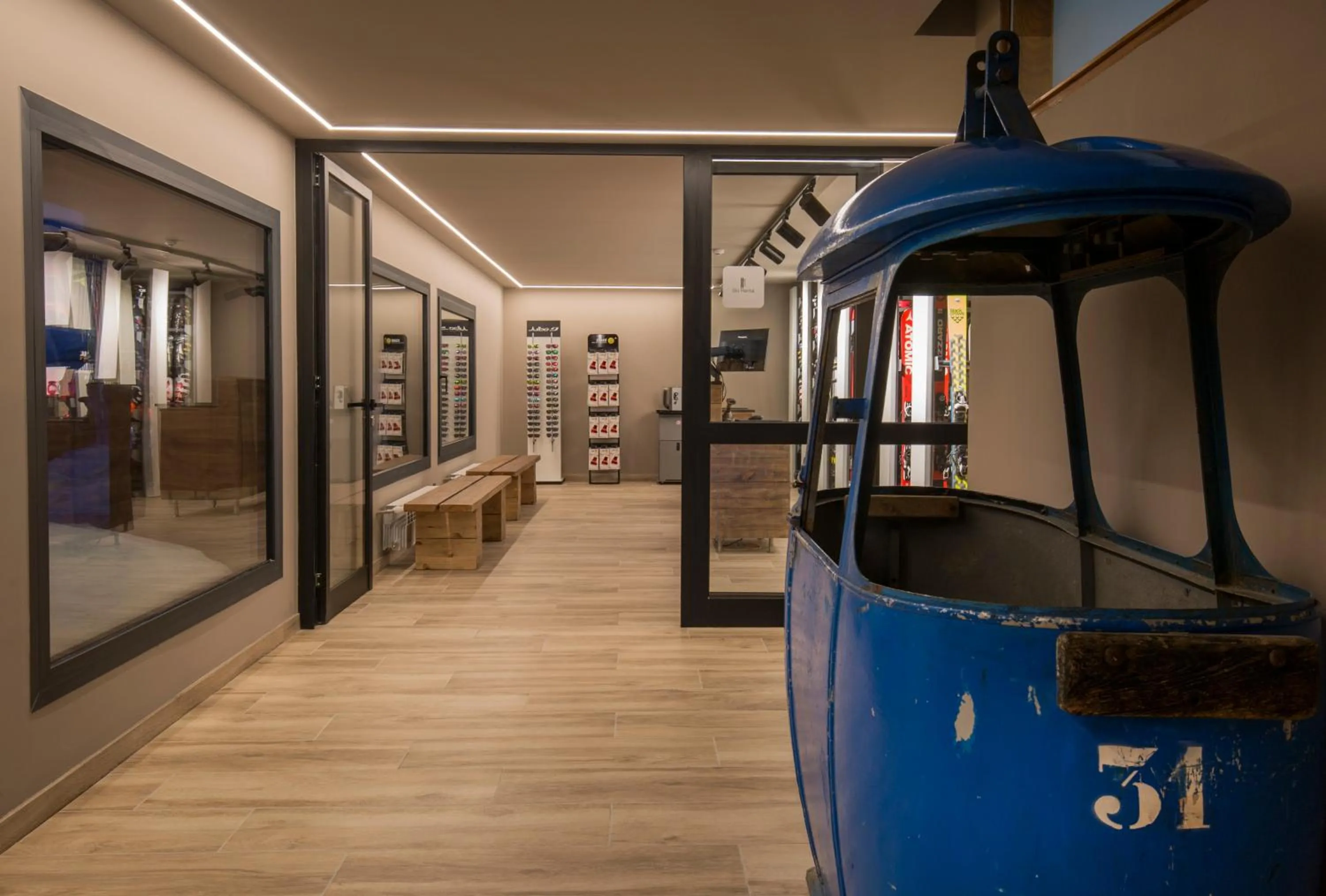 On-site shops in Pic Maià Mountain Hotel