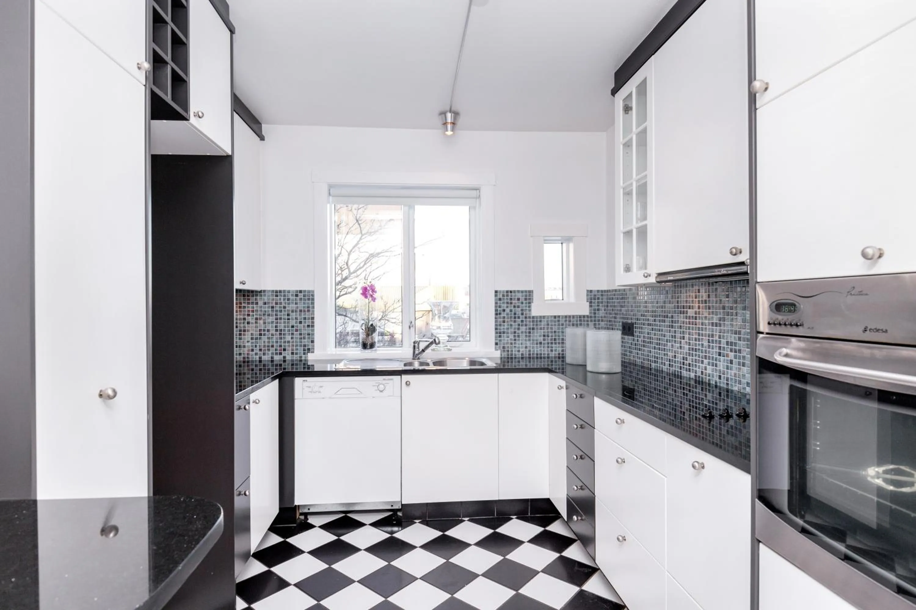 Kitchen or kitchenette in Freyja Guesthouse & Suites