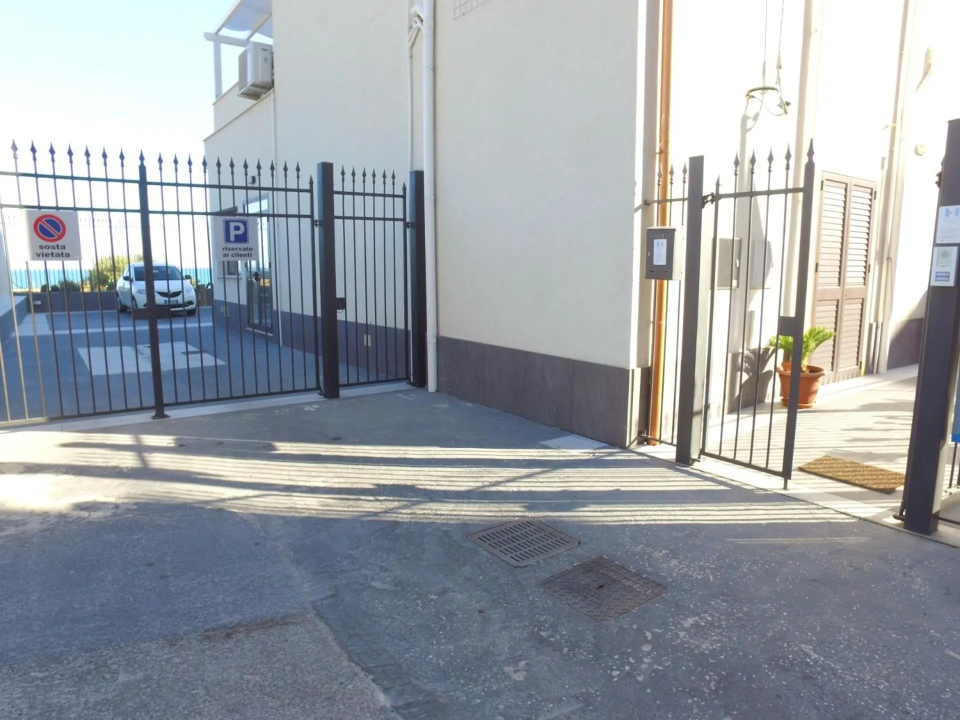 Quiet street view in B&B Baglio Santa Croce