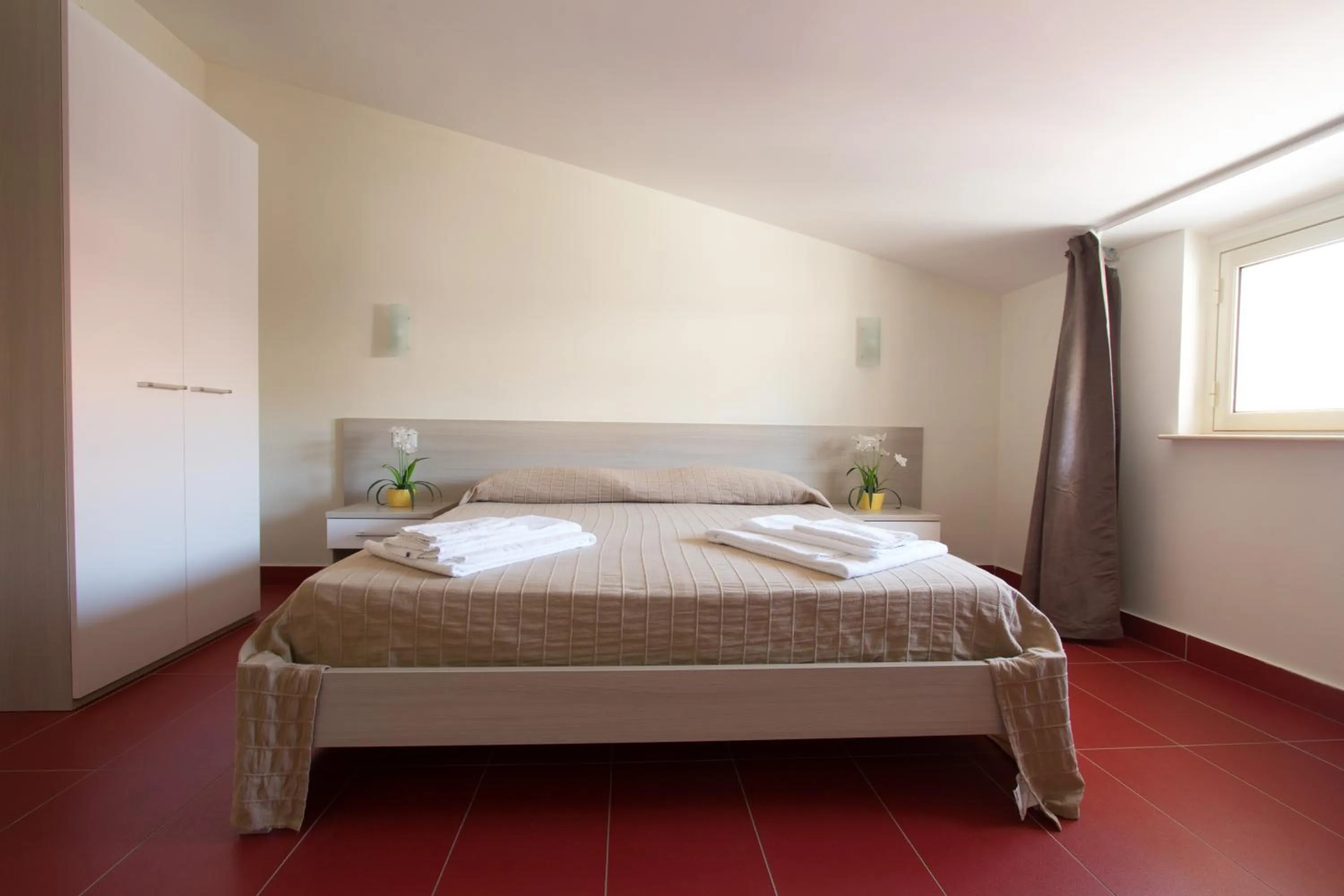 Photo of the whole room, Bed in B&B Baglio Santa Croce