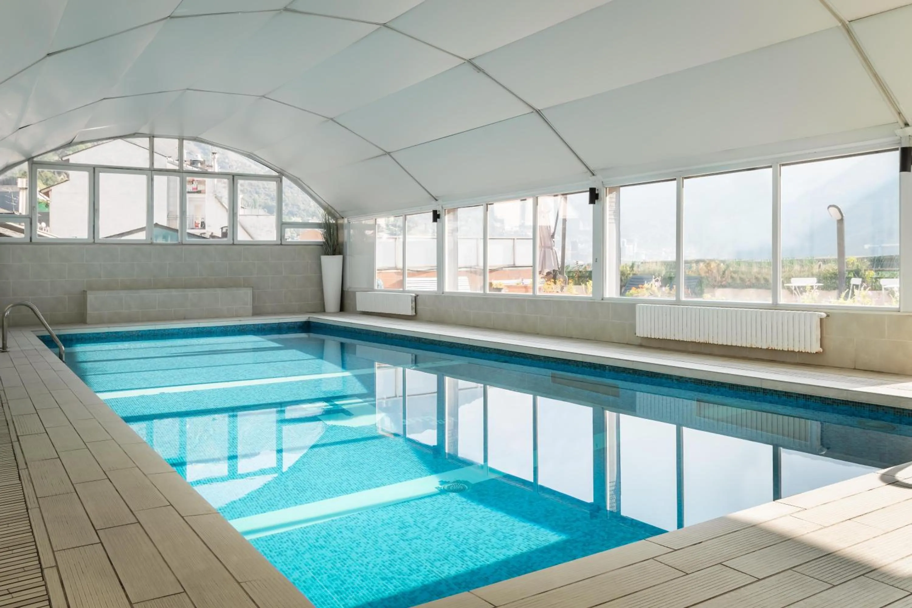 Swimming pool in ALEGRIA President