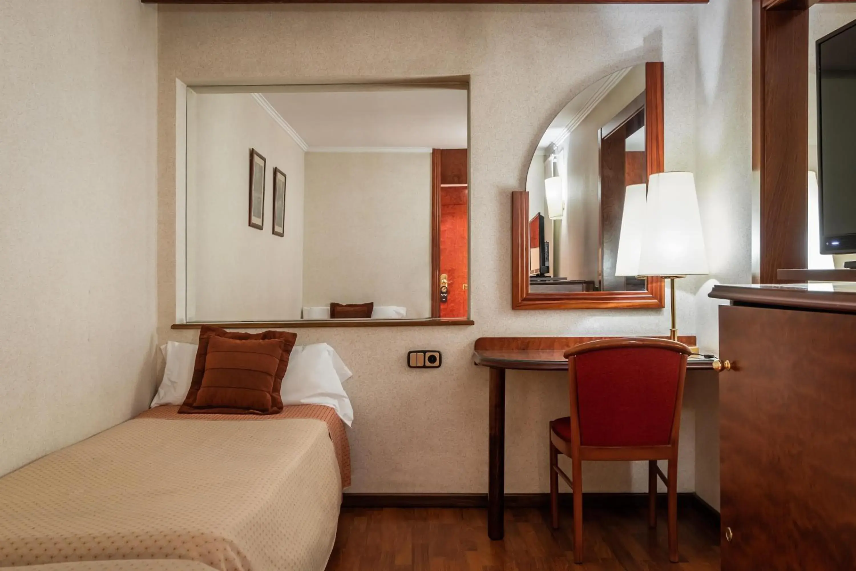 Quadruple Room in ALEGRIA President Quadruple Room in ALEGRIA President