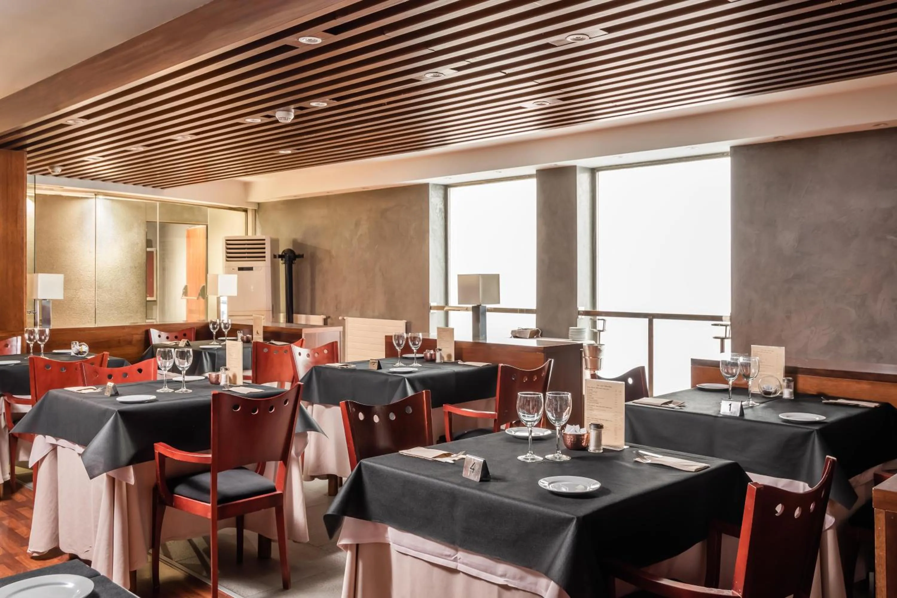 Restaurant/places to eat in ALEGRIA President