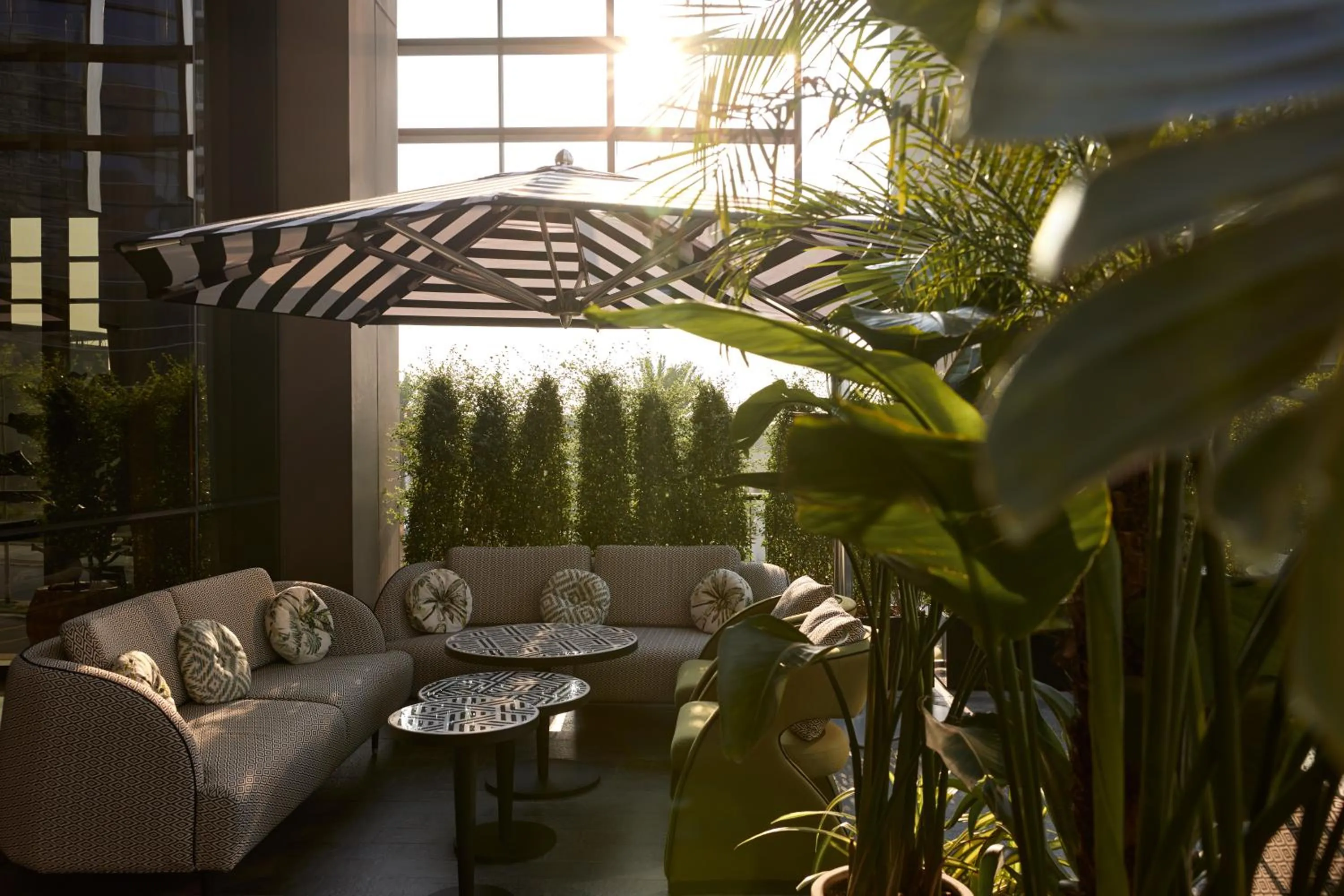 Lounge or bar in Four Seasons Hotel Dubai International Financial Centre