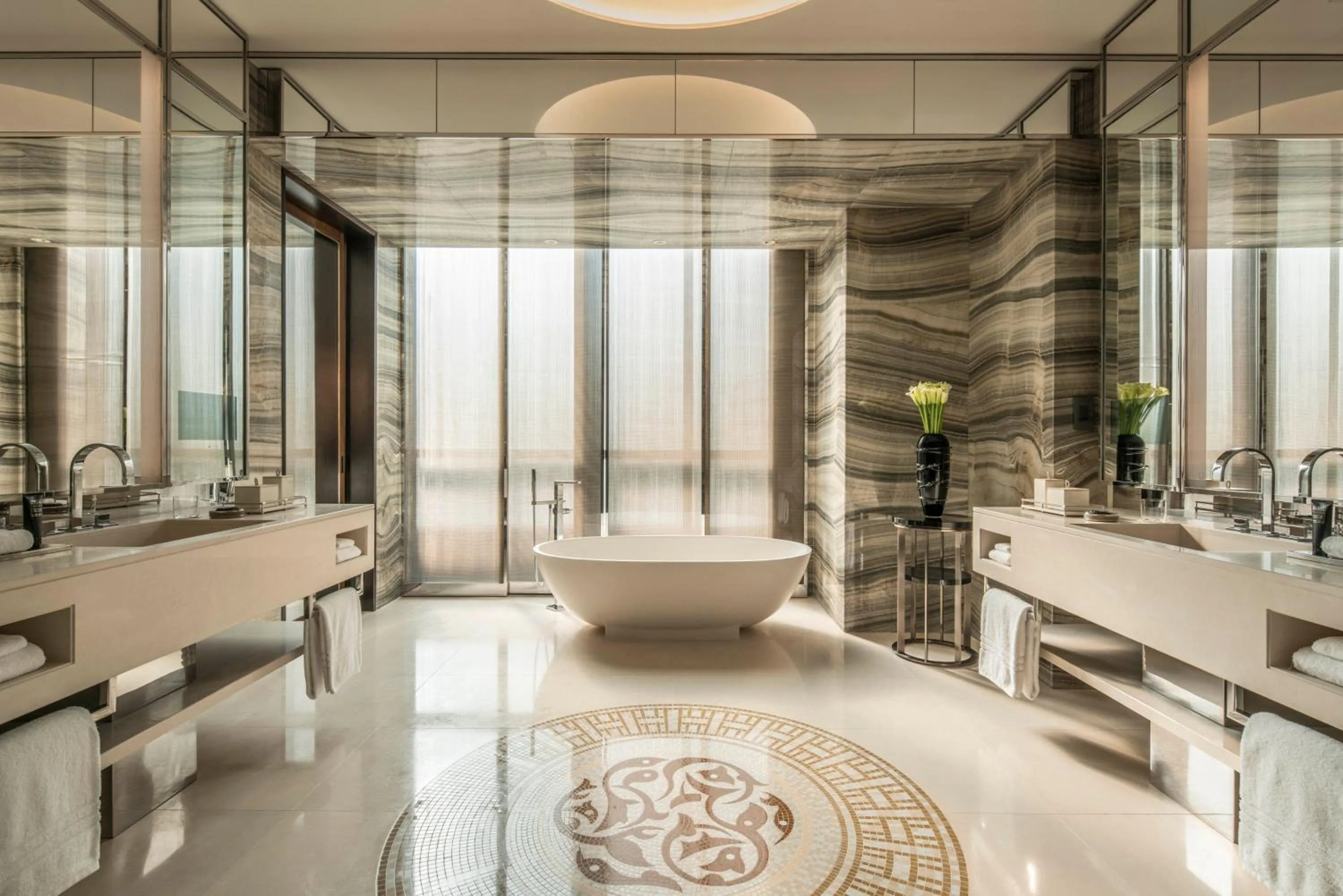 Bathroom in Four Seasons Hotel Dubai International Financial Centre