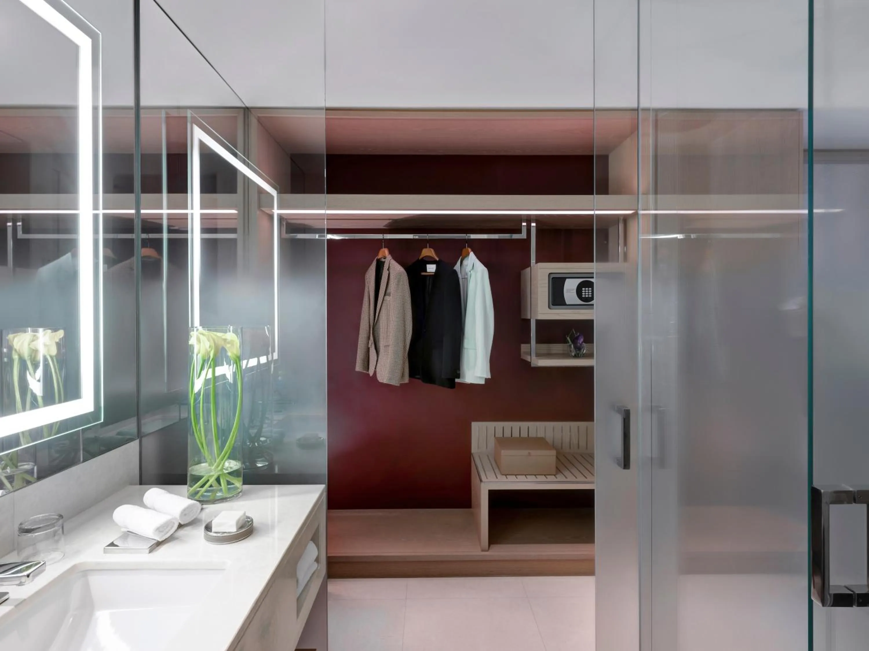 Bathroom in Four Seasons Hotel Dubai International Financial Centre