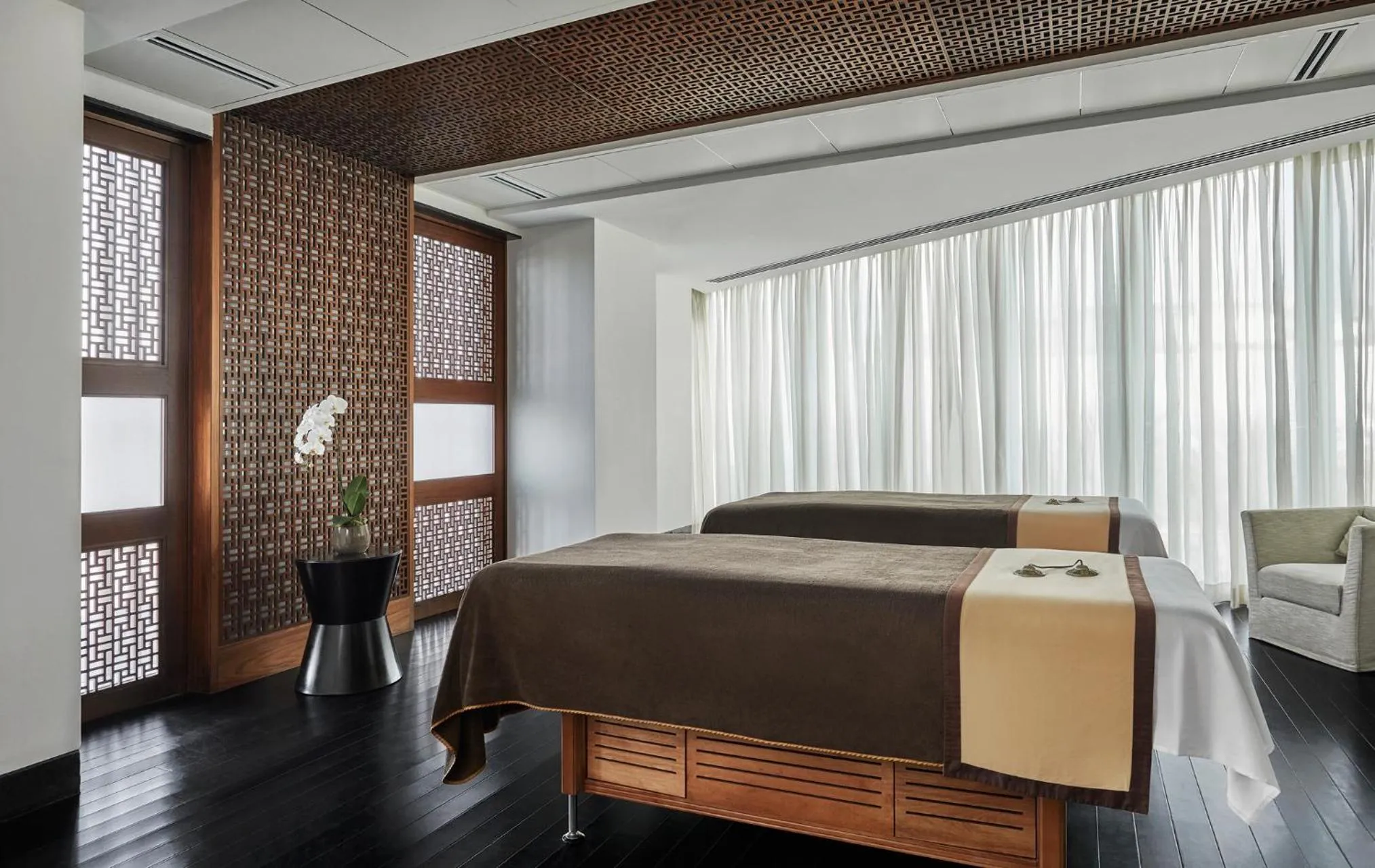Massage, Bed in Four Seasons Hotel Abu Dhabi at Al Maryah Island