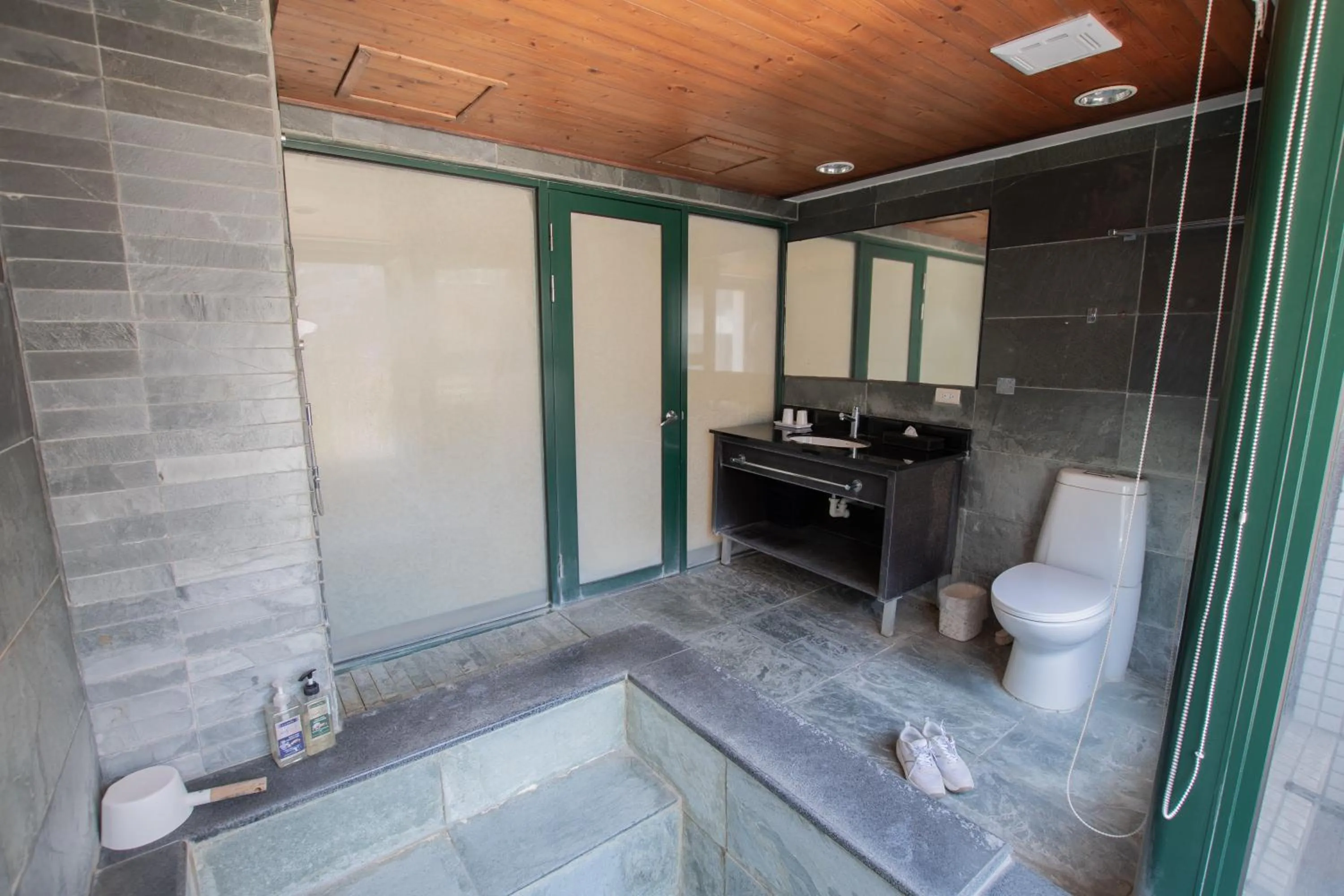 Duoai Mineral Spring