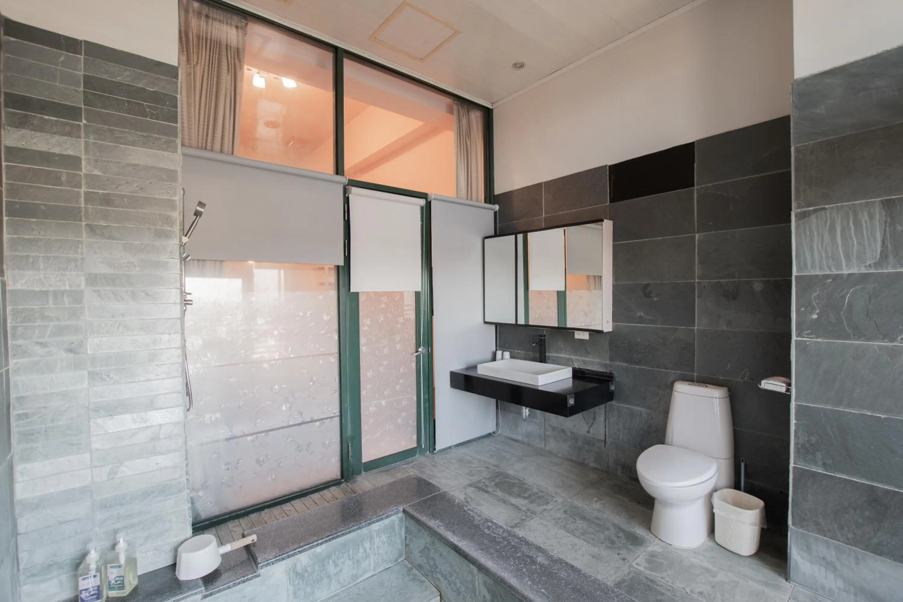 Duoai Mineral Spring