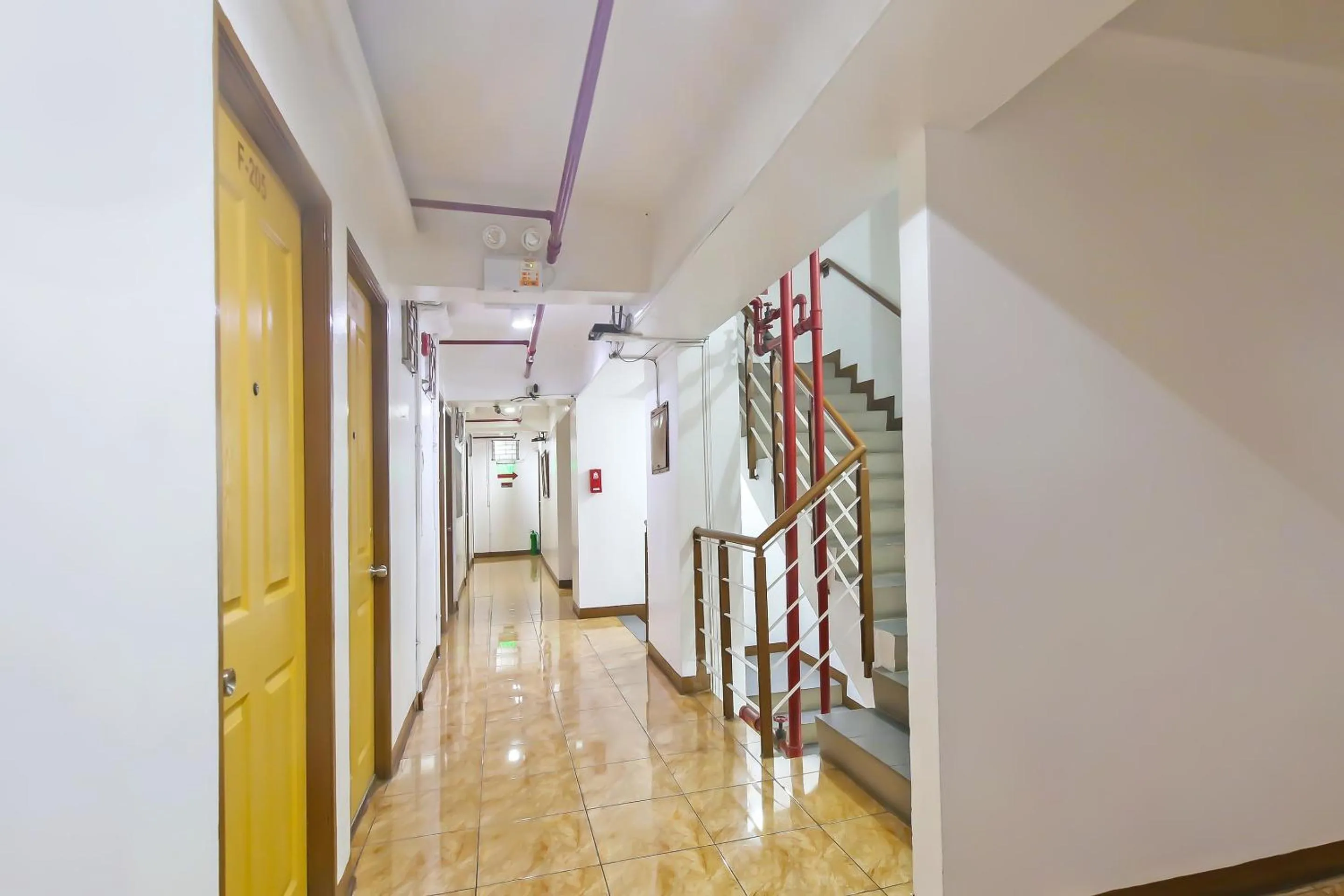 Lobby or reception in OYO 882 City Stay Inns Makati City Hall