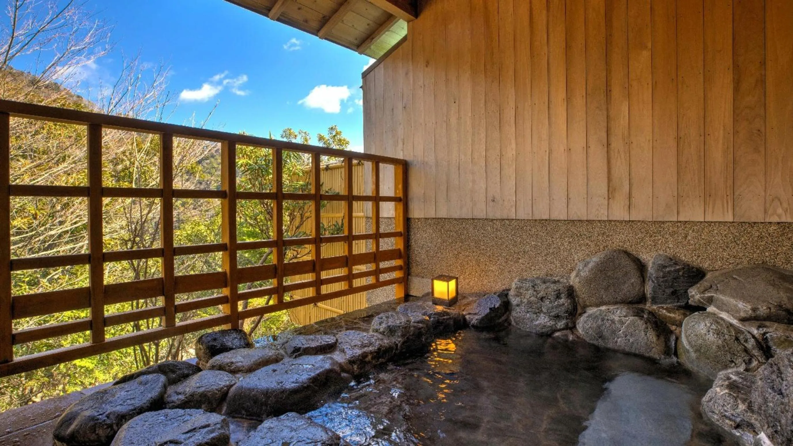 Hot Spring Bath in Hotel Yunomoto