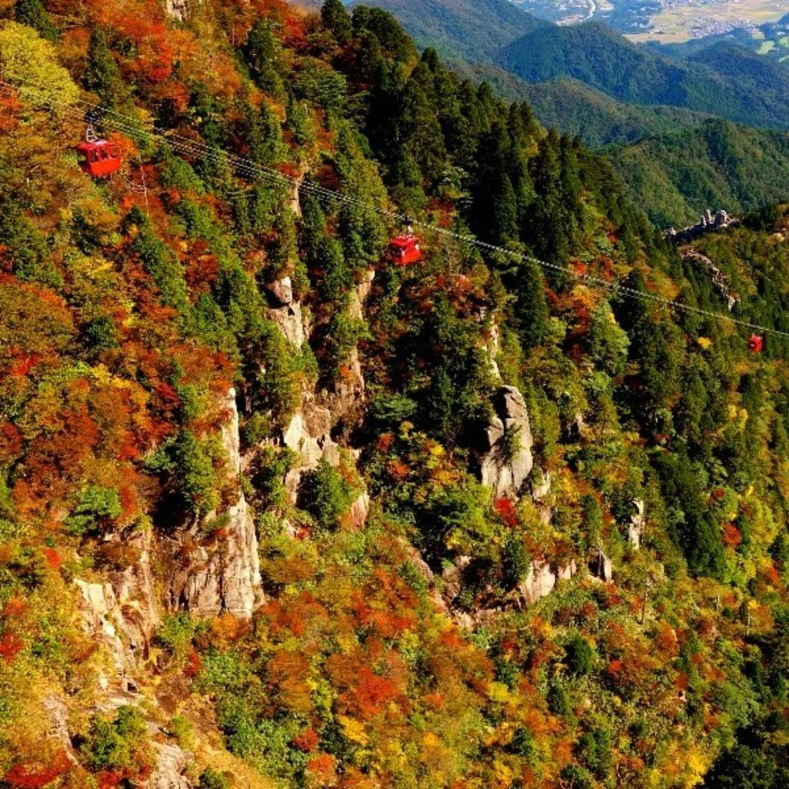 Autumn in Hotel Yunomoto