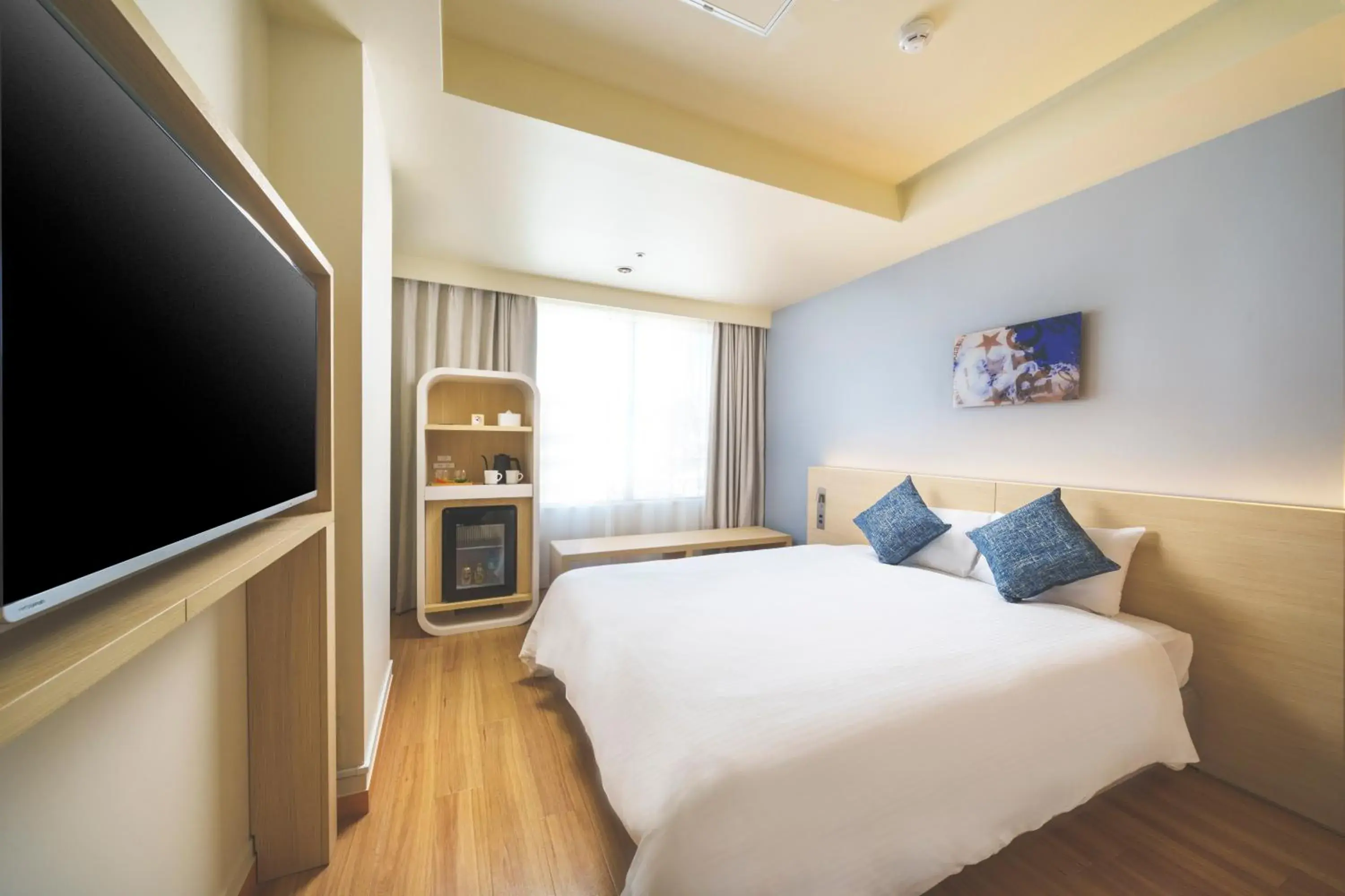 Deluxe Double Room - Non-Smoking in 琉球オリオンホテル 那覇国際通り Deluxe Double Room - Non-Smoking in 琉球オリオンホテル 那覇国際通り