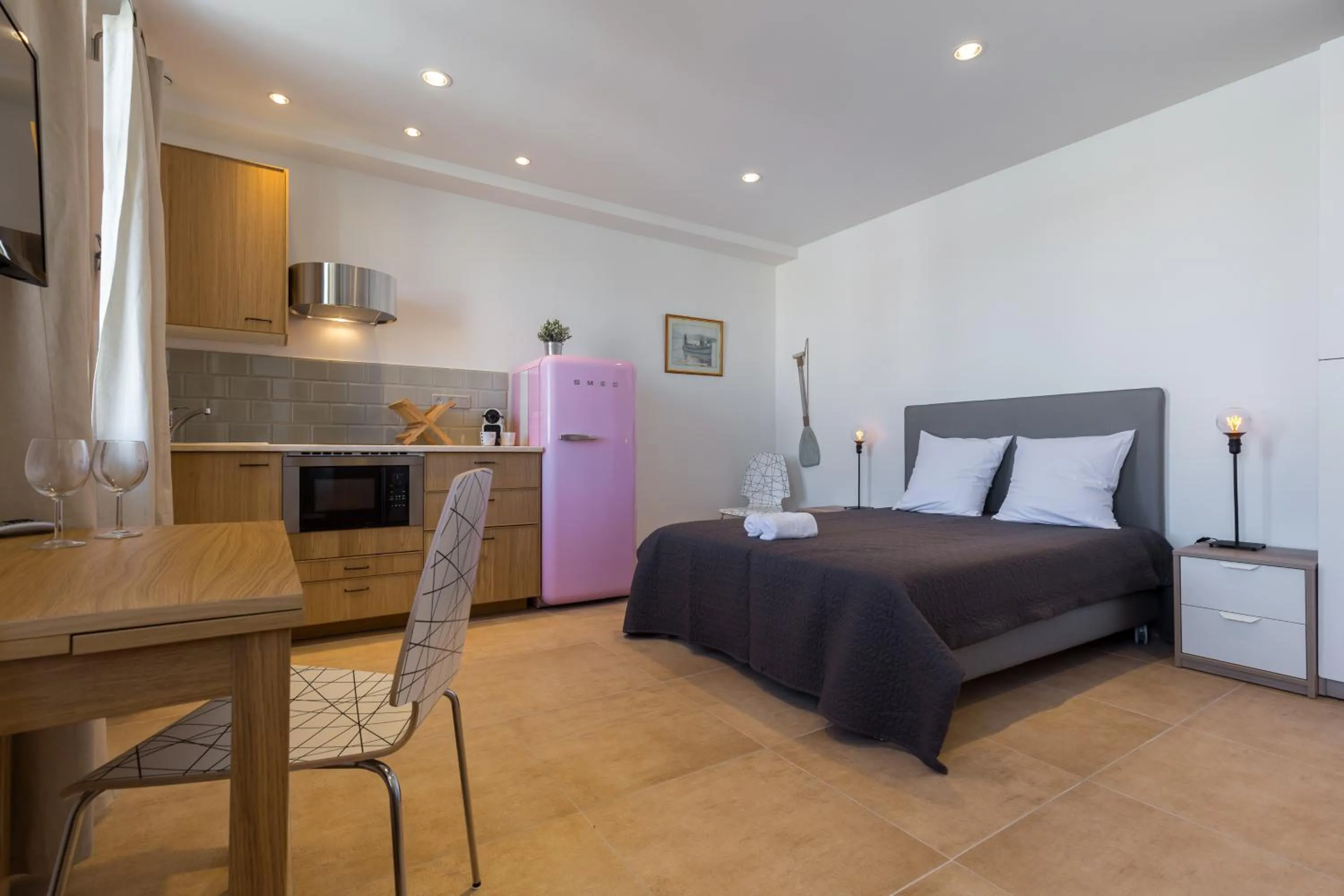 Photo of the whole room, Bed in Palais Saint Pierre